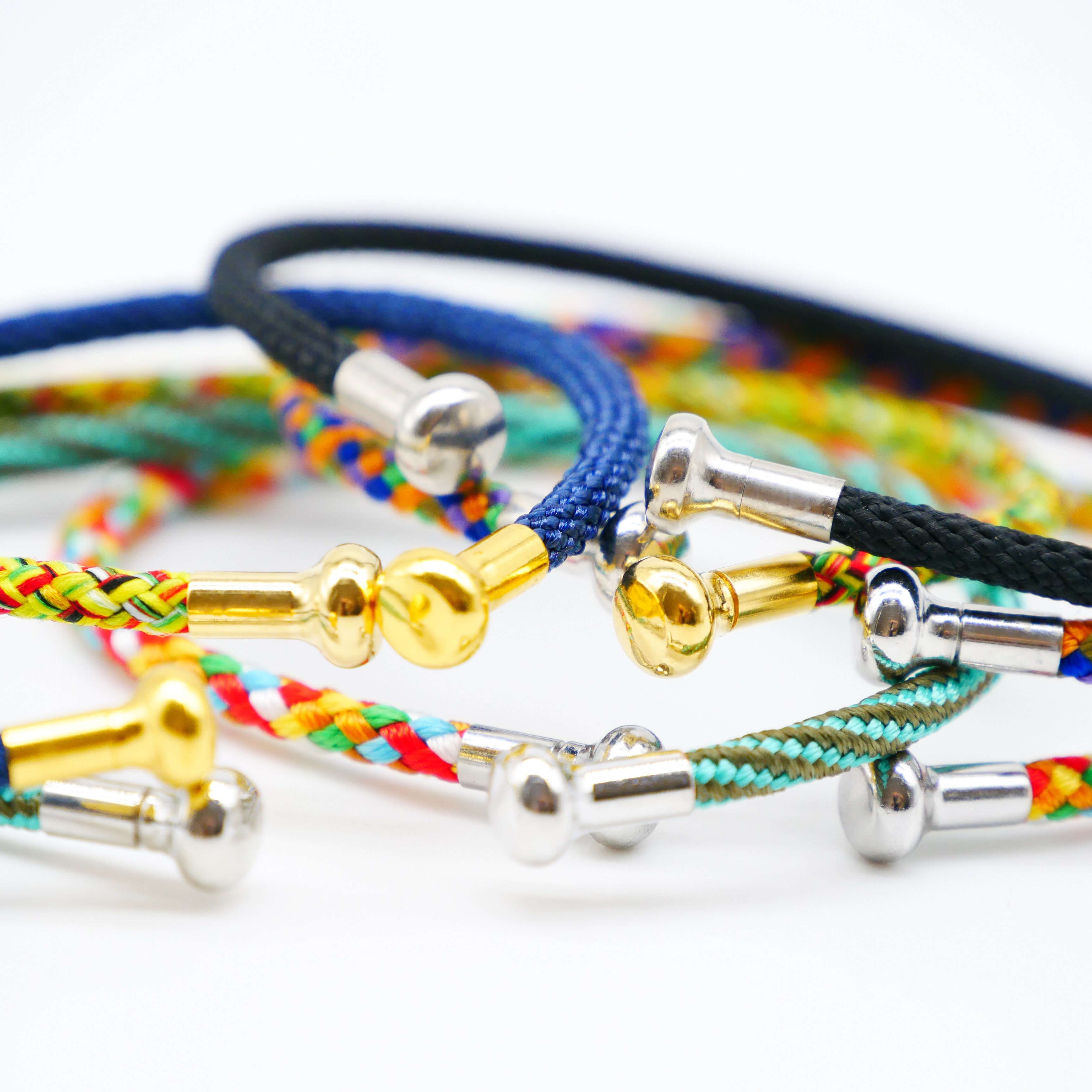 "Summer Feeling", dunkelblaues Armband mit abschraubbarer Endkappe gold "Summer Feeling", dunkelblaues Armband mit abschraubbarer Endkappe gold
