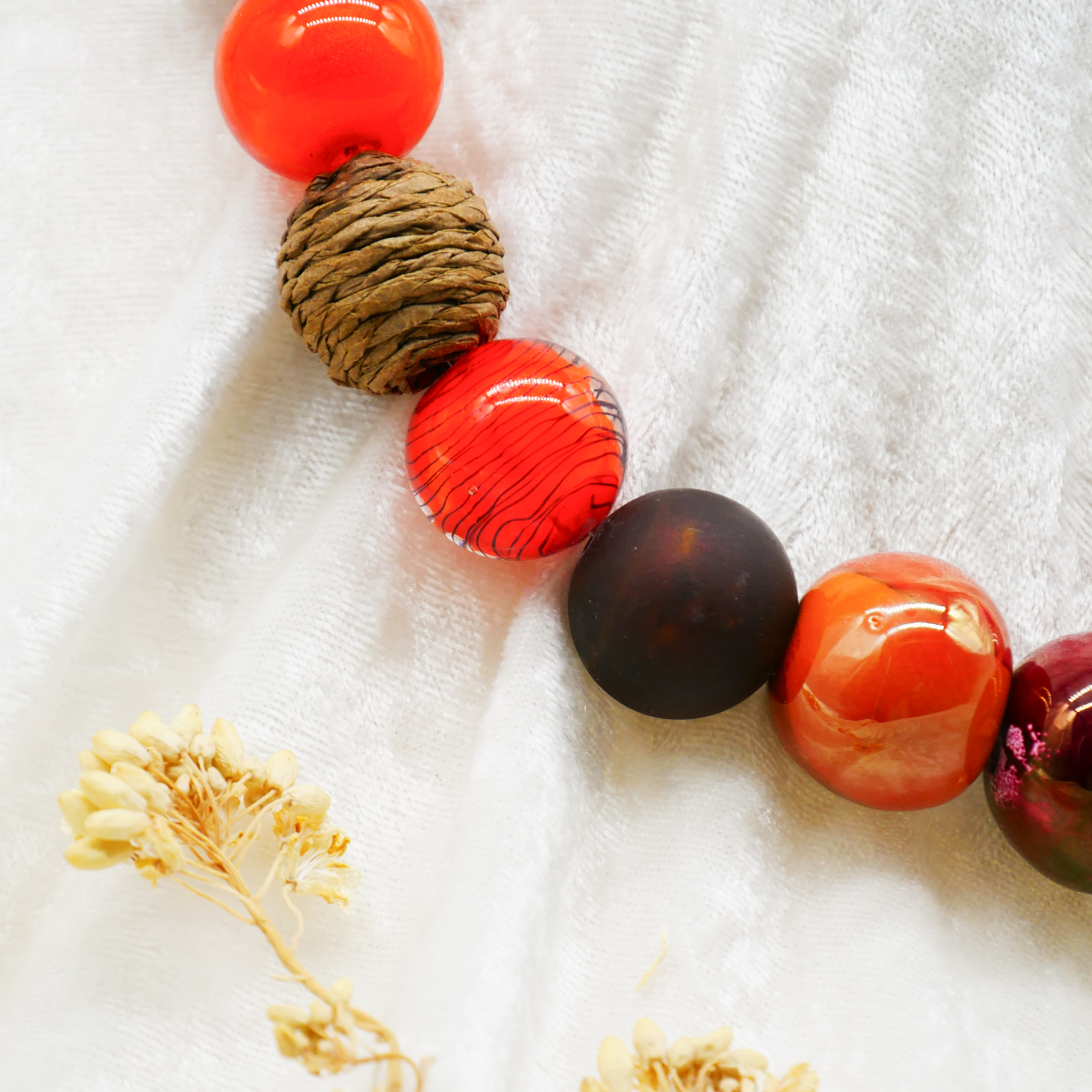 "Bollywood" Kette Ø ca. 20 mm, braun-pink