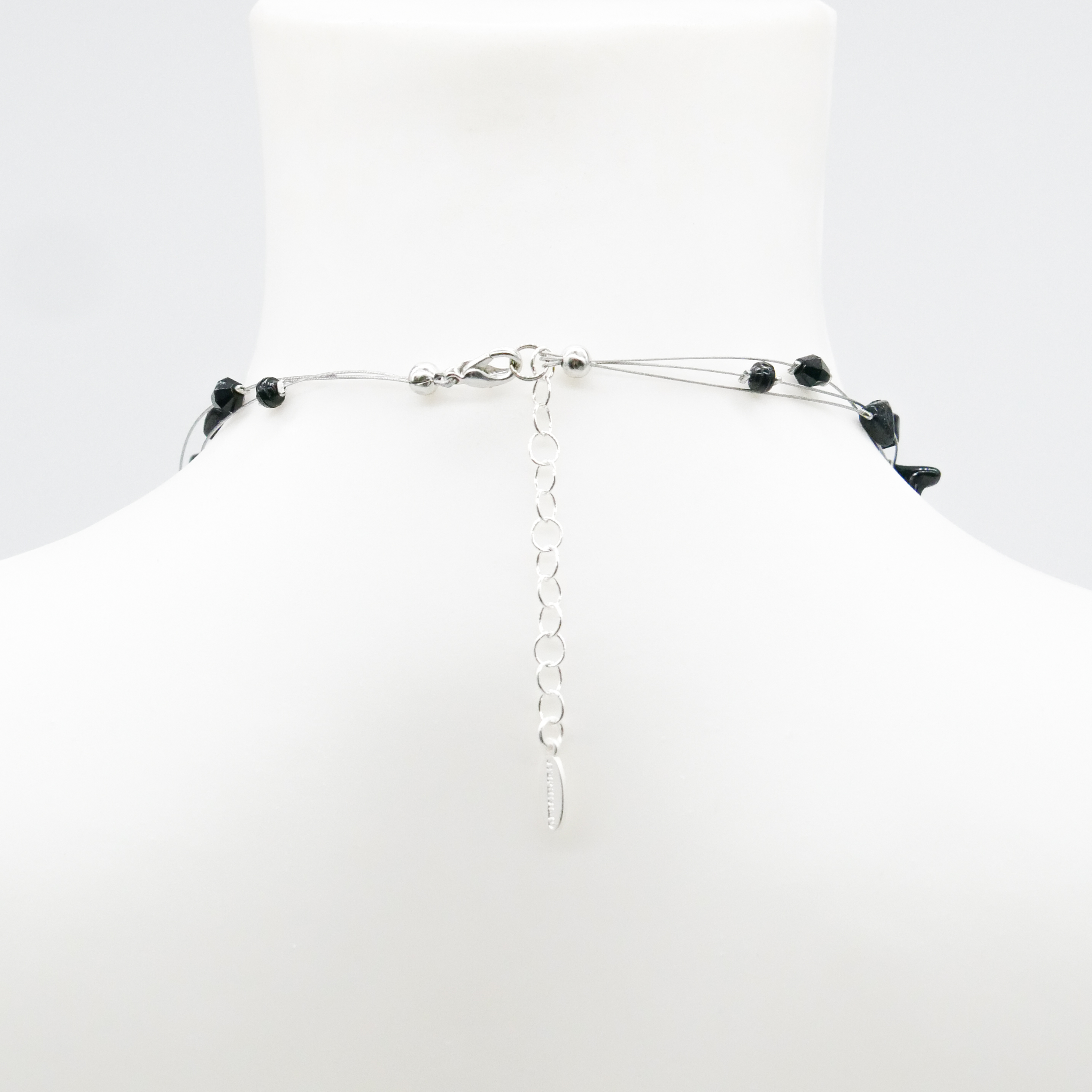  "Jet Schmuck" 3-Strang Kette, schwarze Glasperlen, verschiedene Formen 