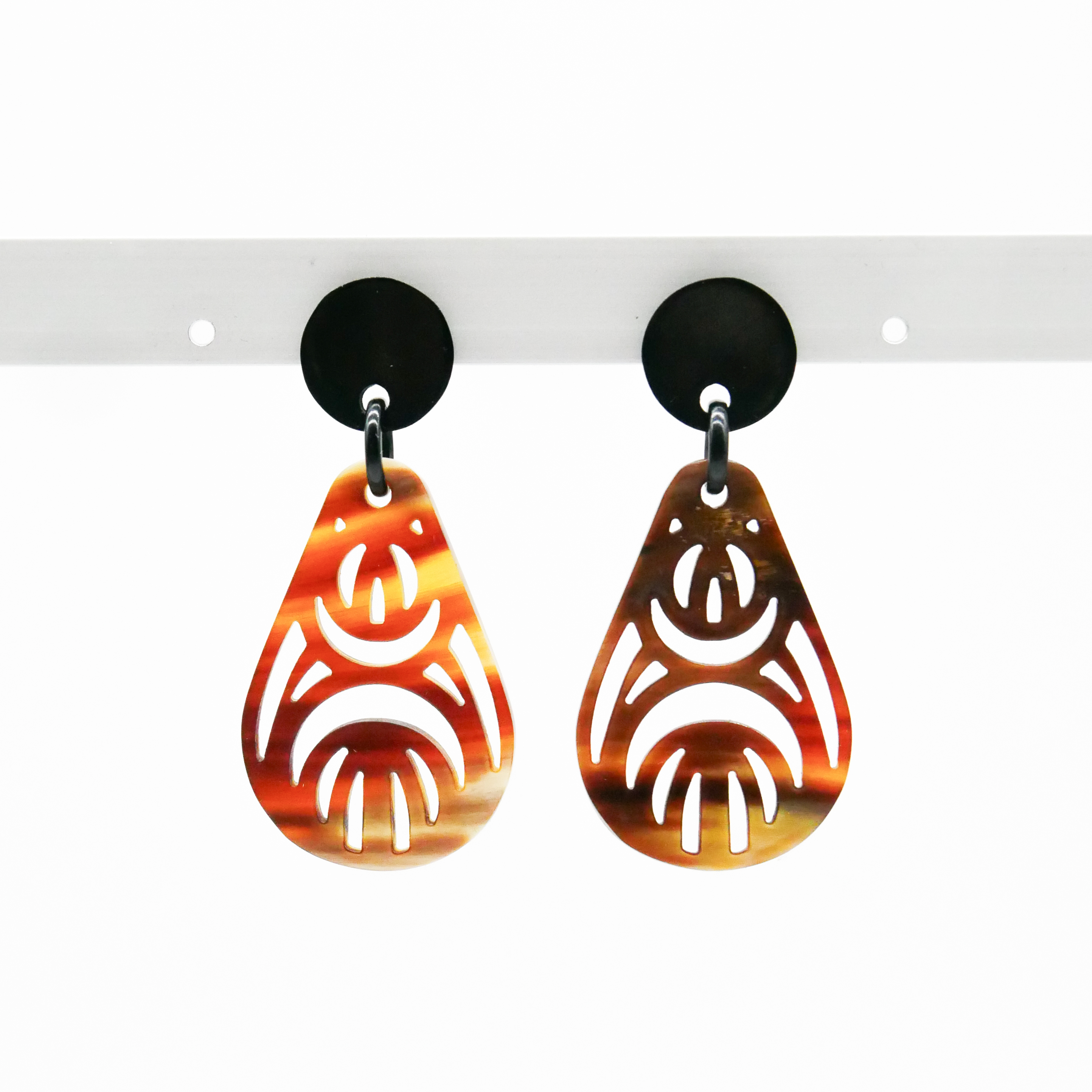  "Craft-Art", Ohrring "Drop" braunes Horn Ornament 2 