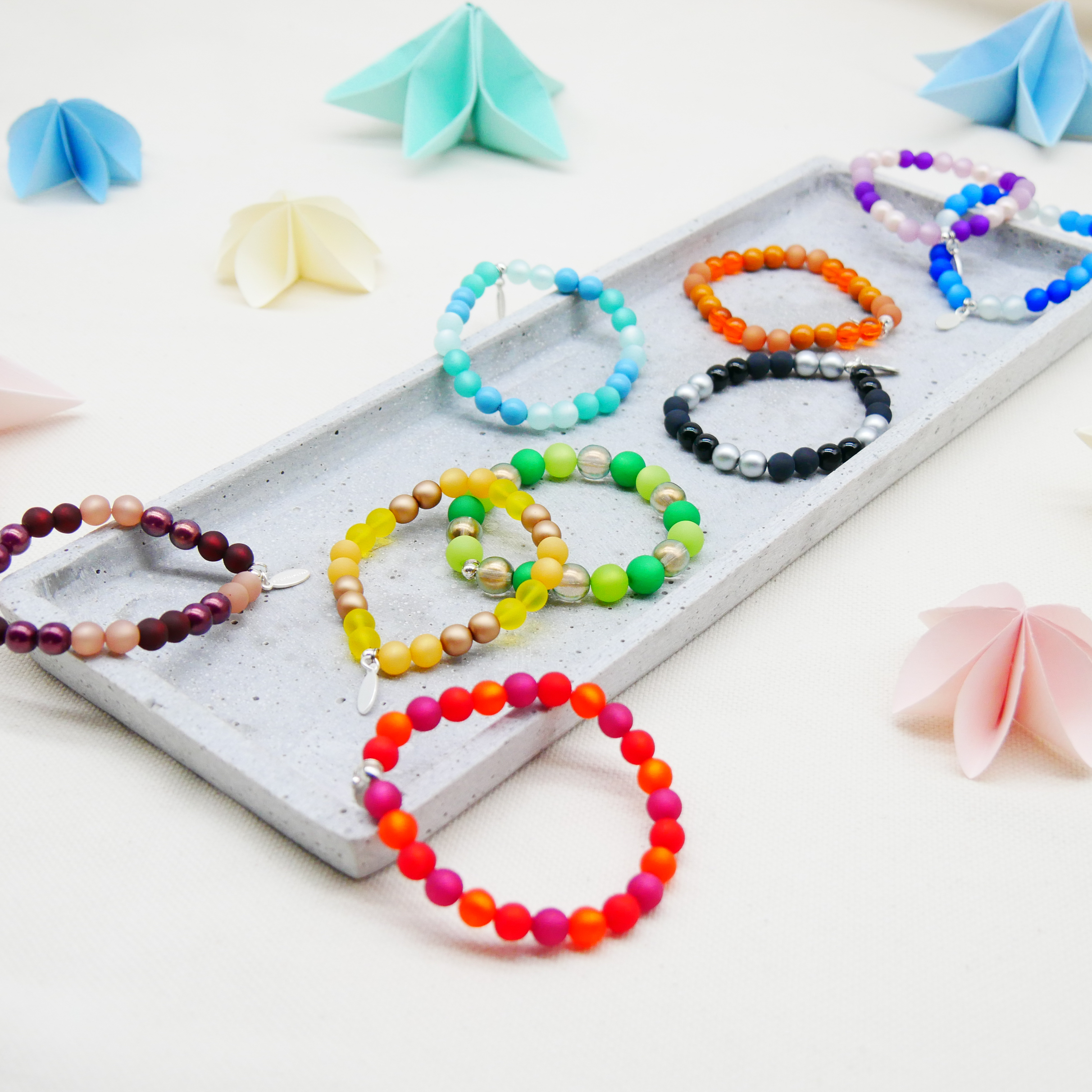  Color Explosion, Armband auf Gummi Ø 8 mm, Glas- und Polaris Perlen, Neptun türkis