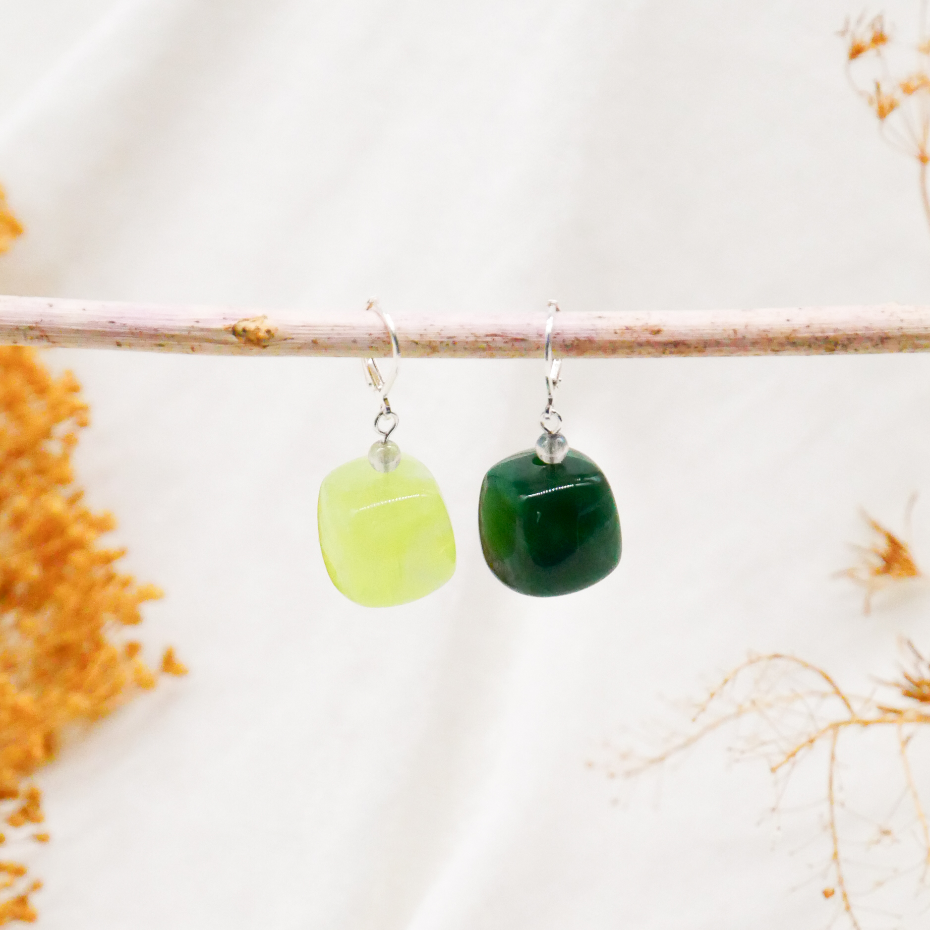 "Summer-Feeling" Ohrring "Cube" Resin- und Papercoated Perlen, grün 