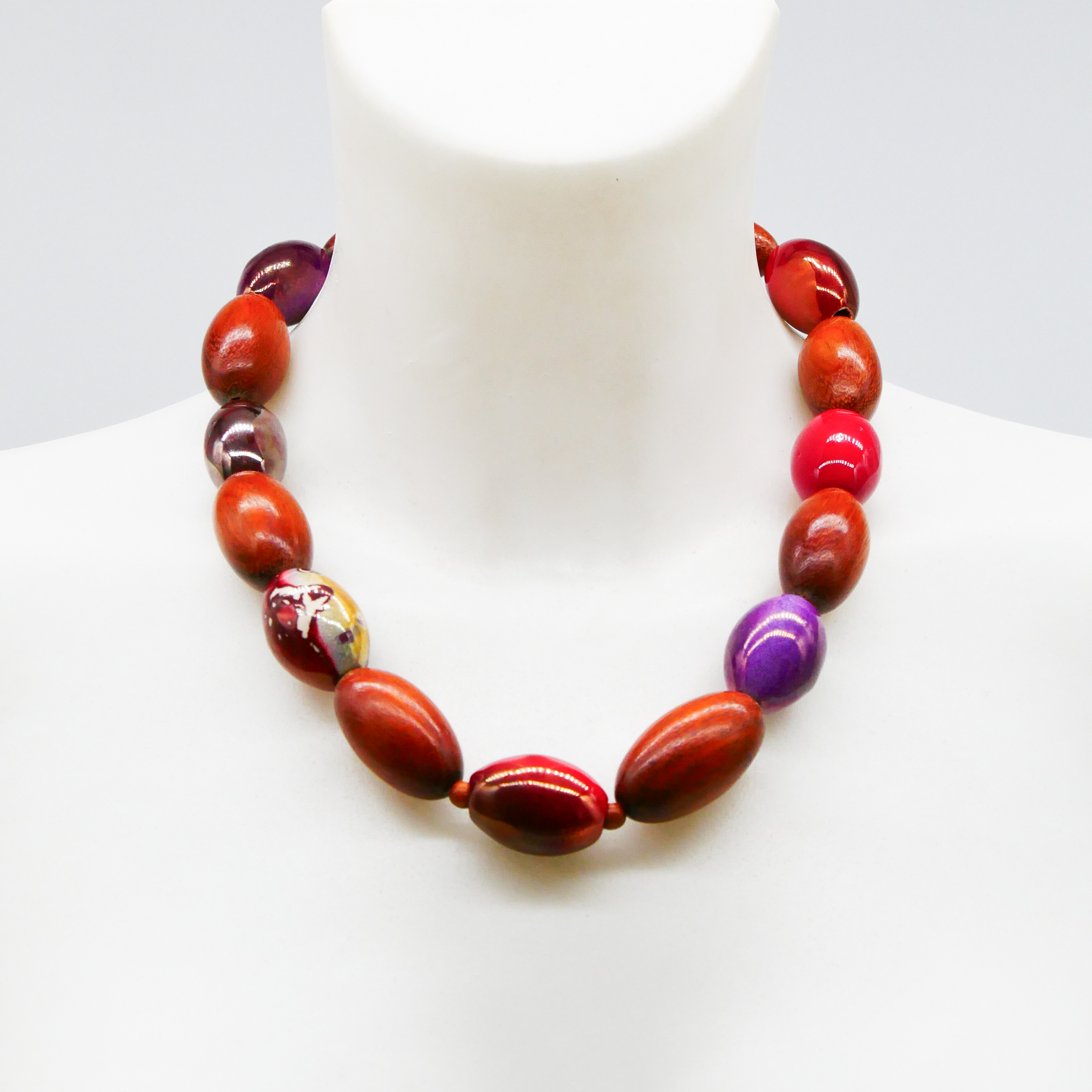  "Woodland", Kette "Olive", Bayong Holzolive und Keramik Oliven, rote Töne