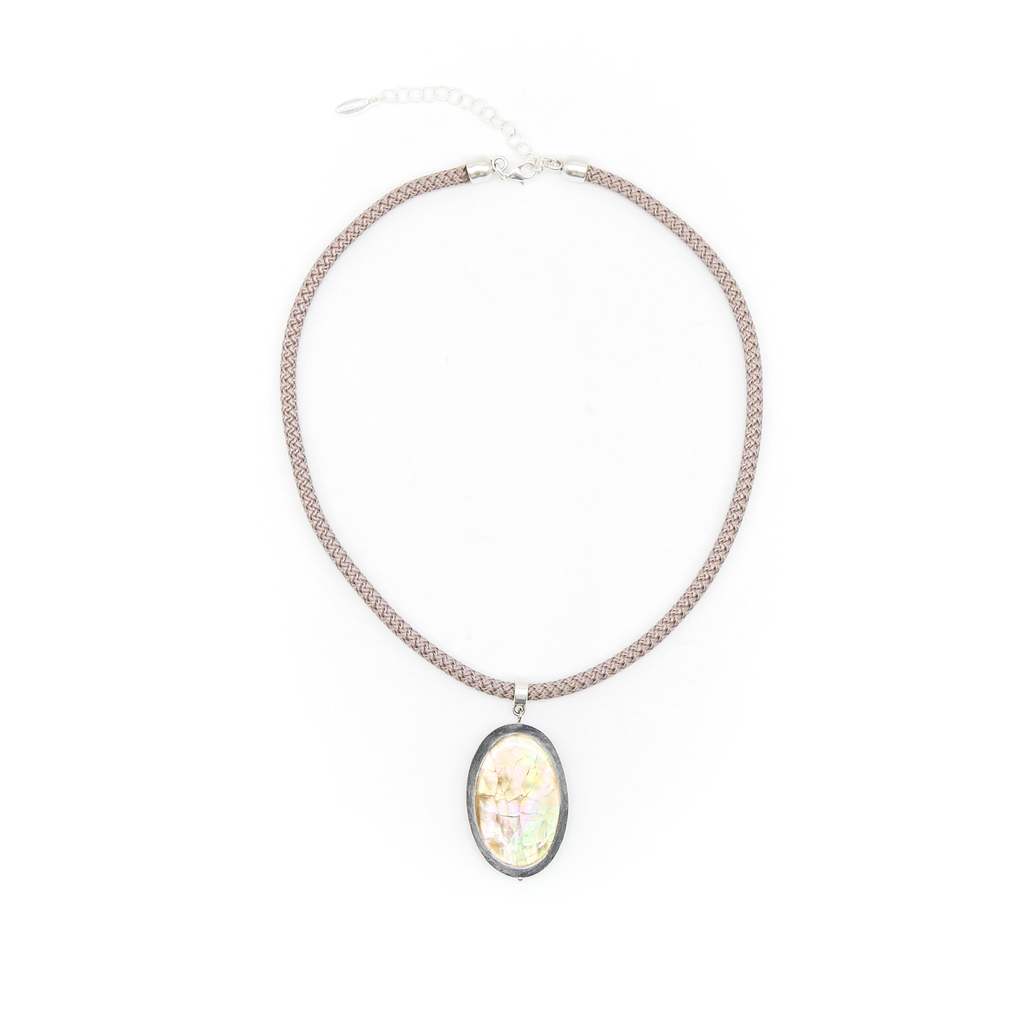 "Classic Ethnic", necklace, cordstring brown, flat oval hornpearl with brownlip shell, 45x30mm, grey