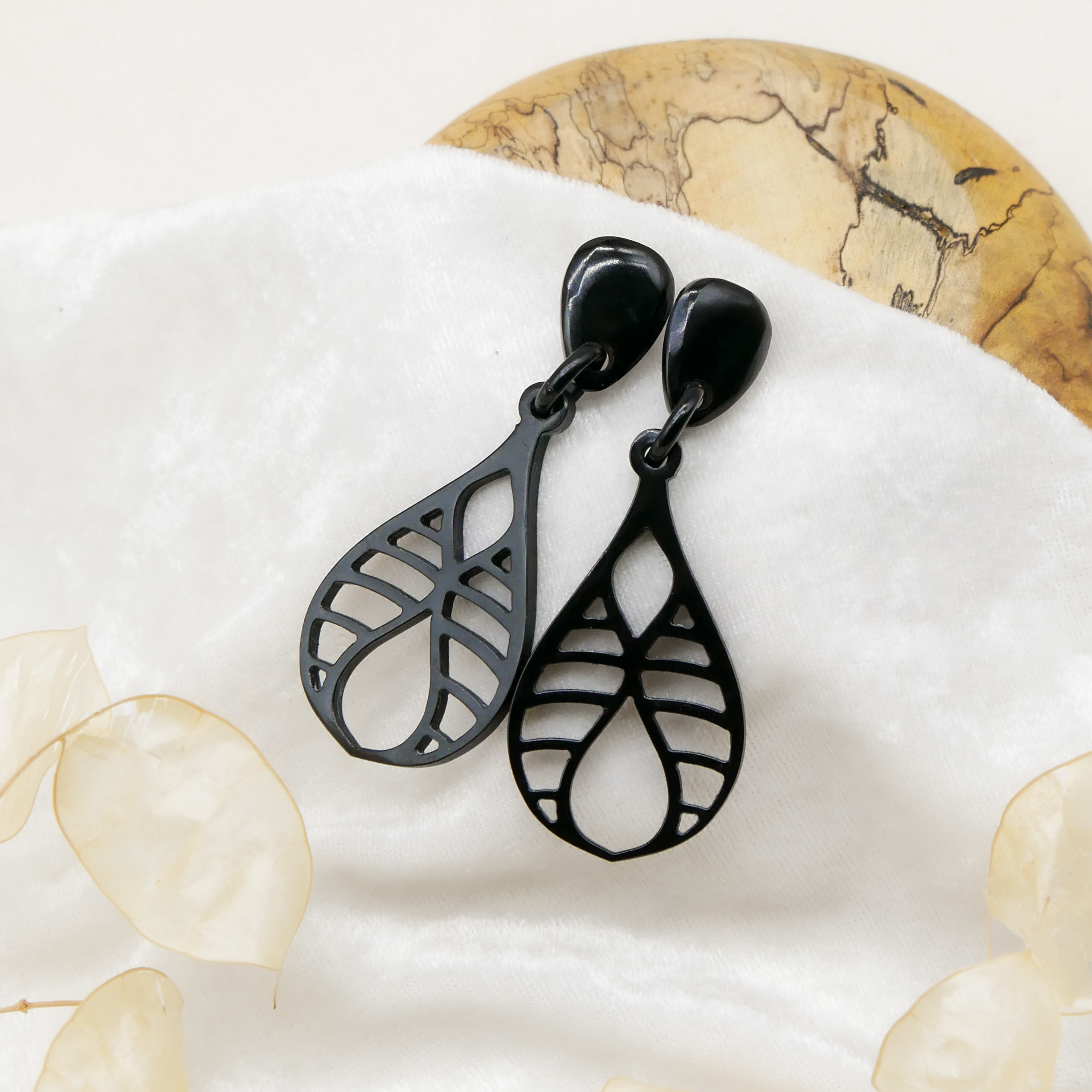  "Craft Art" Ohrring "Pendel" black Horn