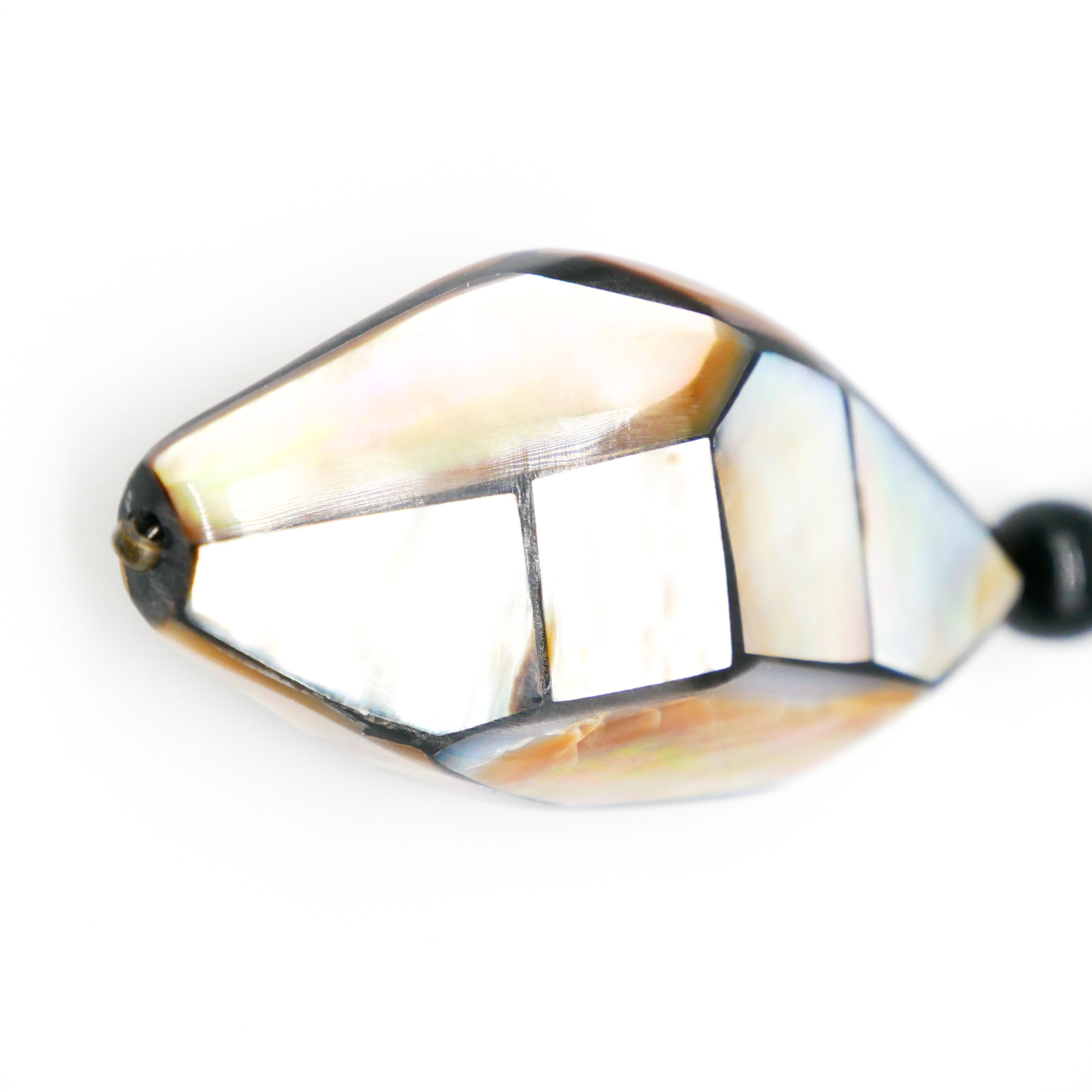 "Lucky Pendant" Anhänger, 1 Strang Glasperlen schwarz mit Designperle Brownlips "Lucky Pendant" Anhänger, 1 Strang Glasperlen schwarz mit Designperle Brownlips