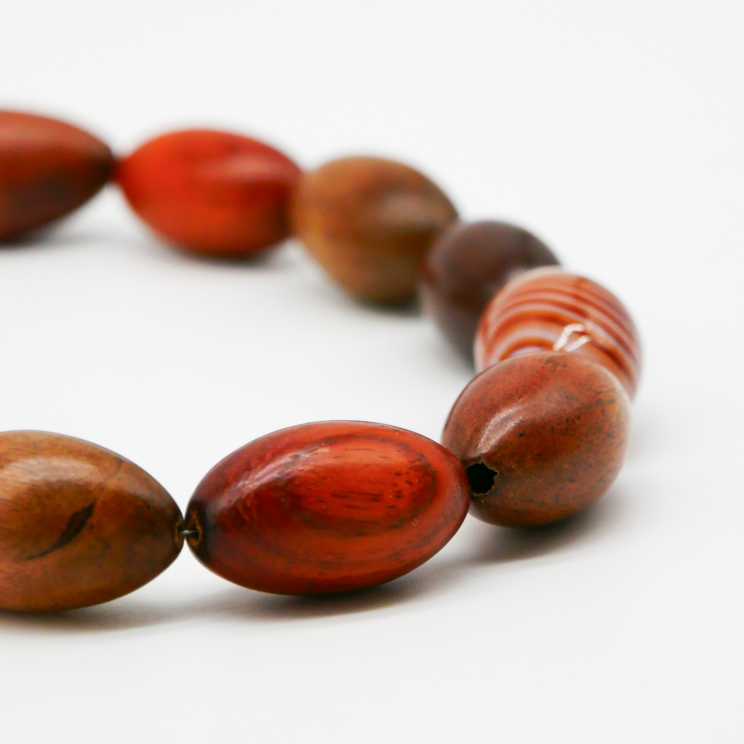"Woodland", Kette "Olive", Holzoliven - Robles, Bayong, Greywod, Kamagong - Achat Olive "Woodland", Kette "Olive", Holzoliven - Robles, Bayong, Greywod, Kamagong - Achat Olive