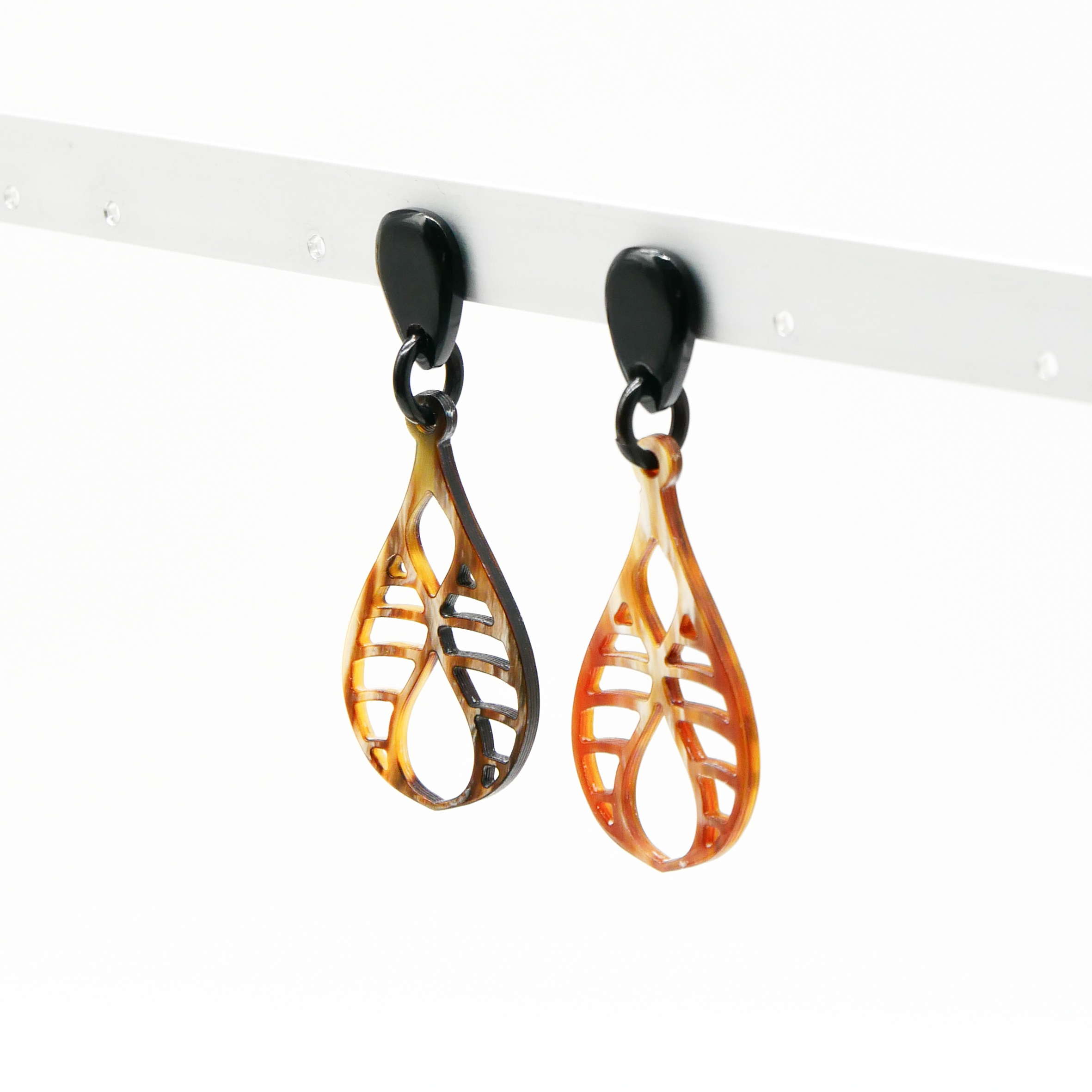  "Craft Art" Ohrring "Pendel" braunes afrikanisches Horn