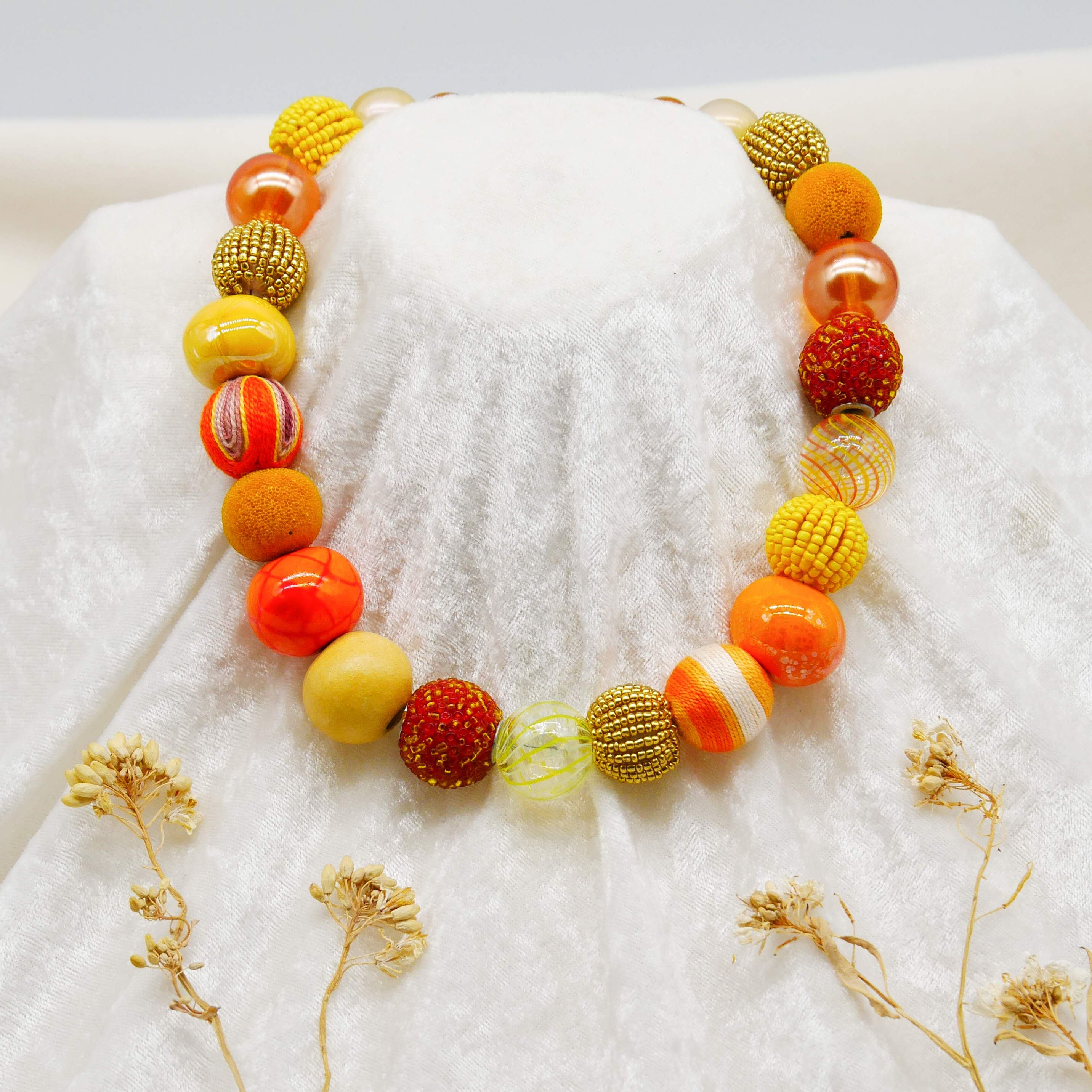 "Bollywood" Kette Ø ca. 20 mm, gelb-orange