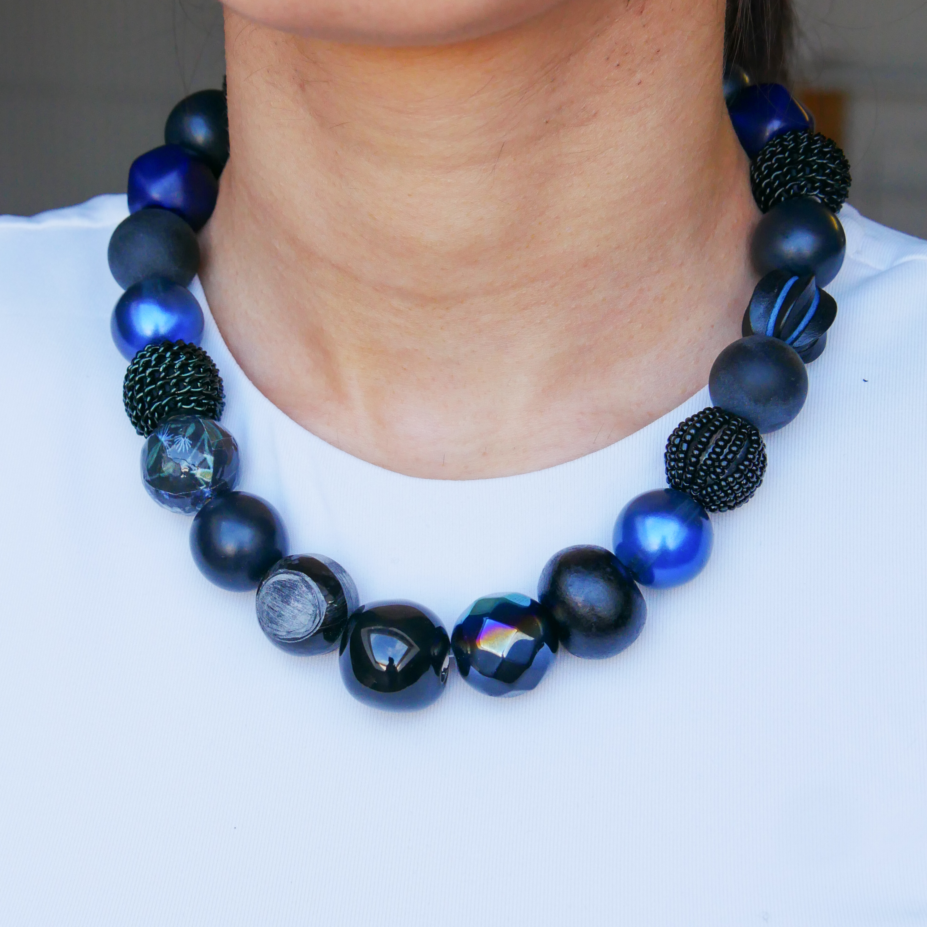 "Bollywood" Kette Ø ca. 20 mm, mitternachtsblau