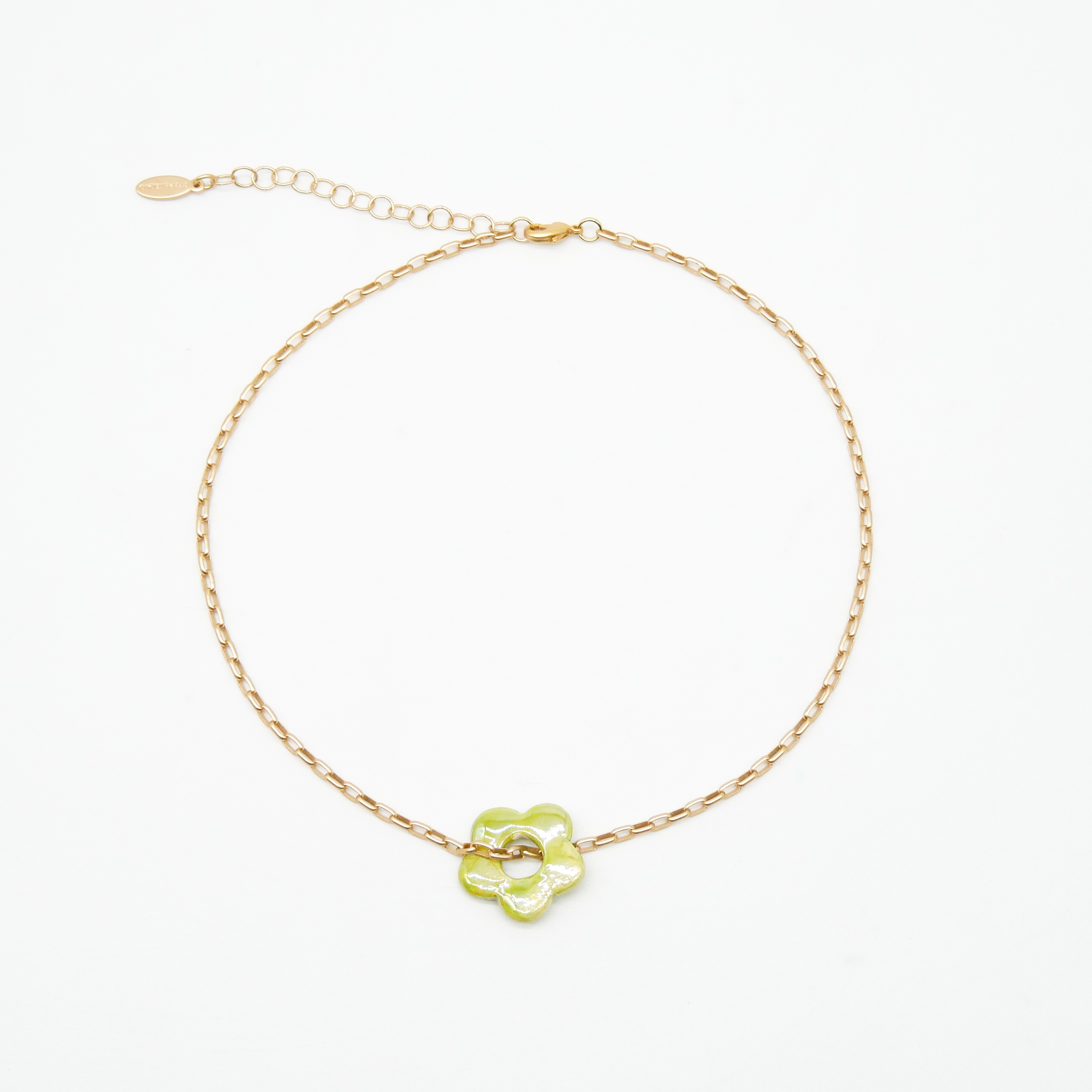"Summer-Feeling", Kurze Metallkette vergoldet, Keramikblume green "Summer-Feeling", Kurze Metallkette vergoldet, Keramikblume green