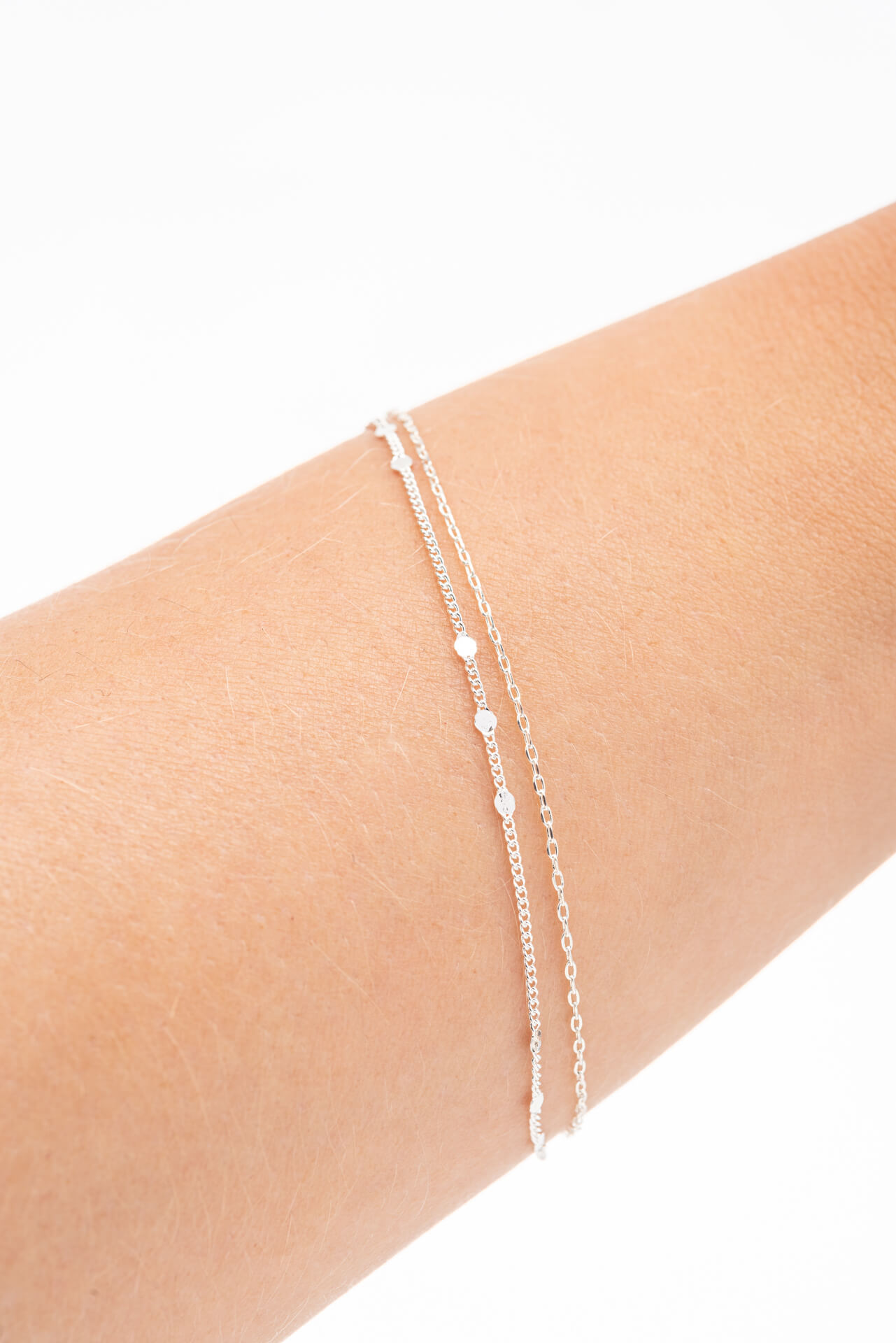 "Fine Filigré" feines 2-fach Armband, kleine Plättchen, versilbert