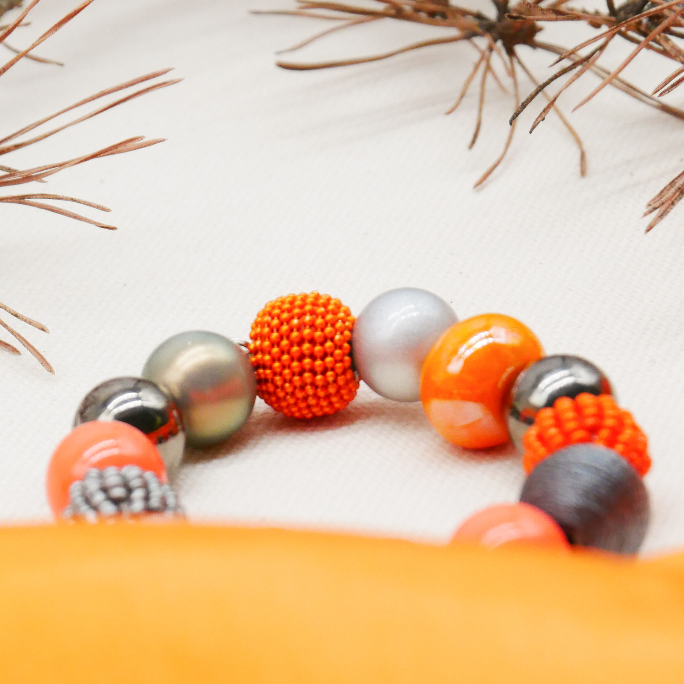  "Bollywood" Armband auf Gummi, vulkan