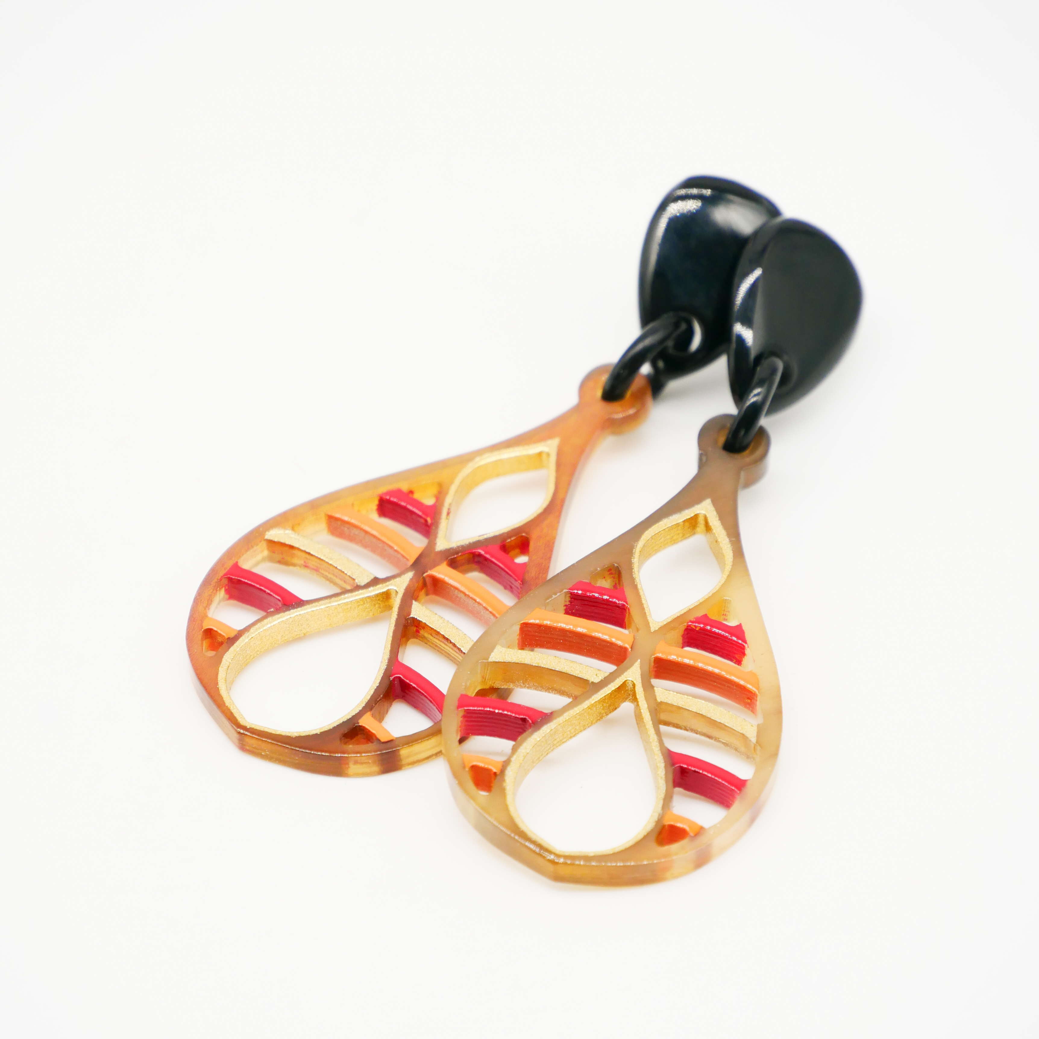 "Craft Art", Ohrring "Teardrop", braunes Horn, Lack peach "Craft Art", Ohrring "Teardrop", braunes Horn, Lack peach