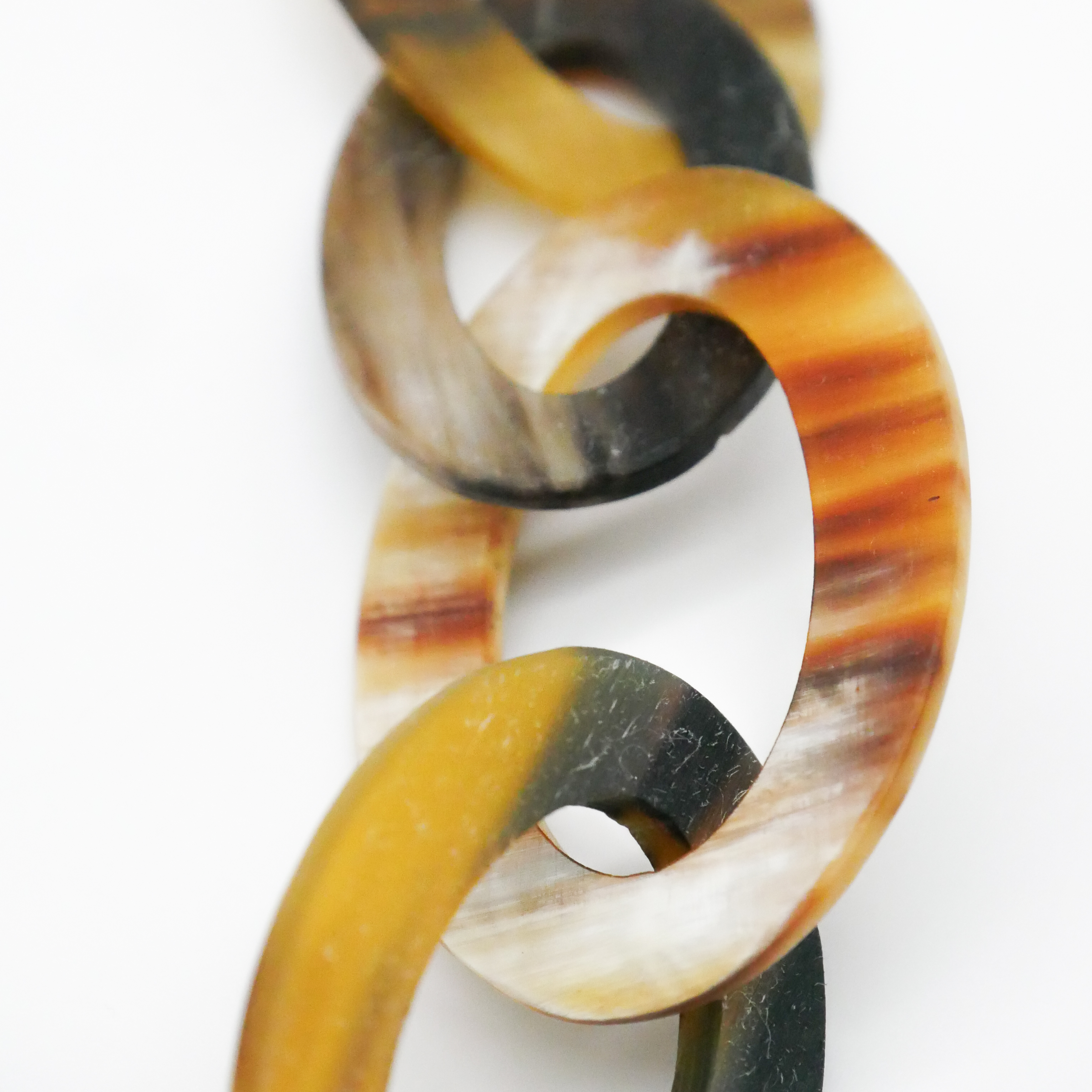  "Craft-Art", kurze Kette ca. 75 cm Ovale mit Verlauf, braunes Horn matt 