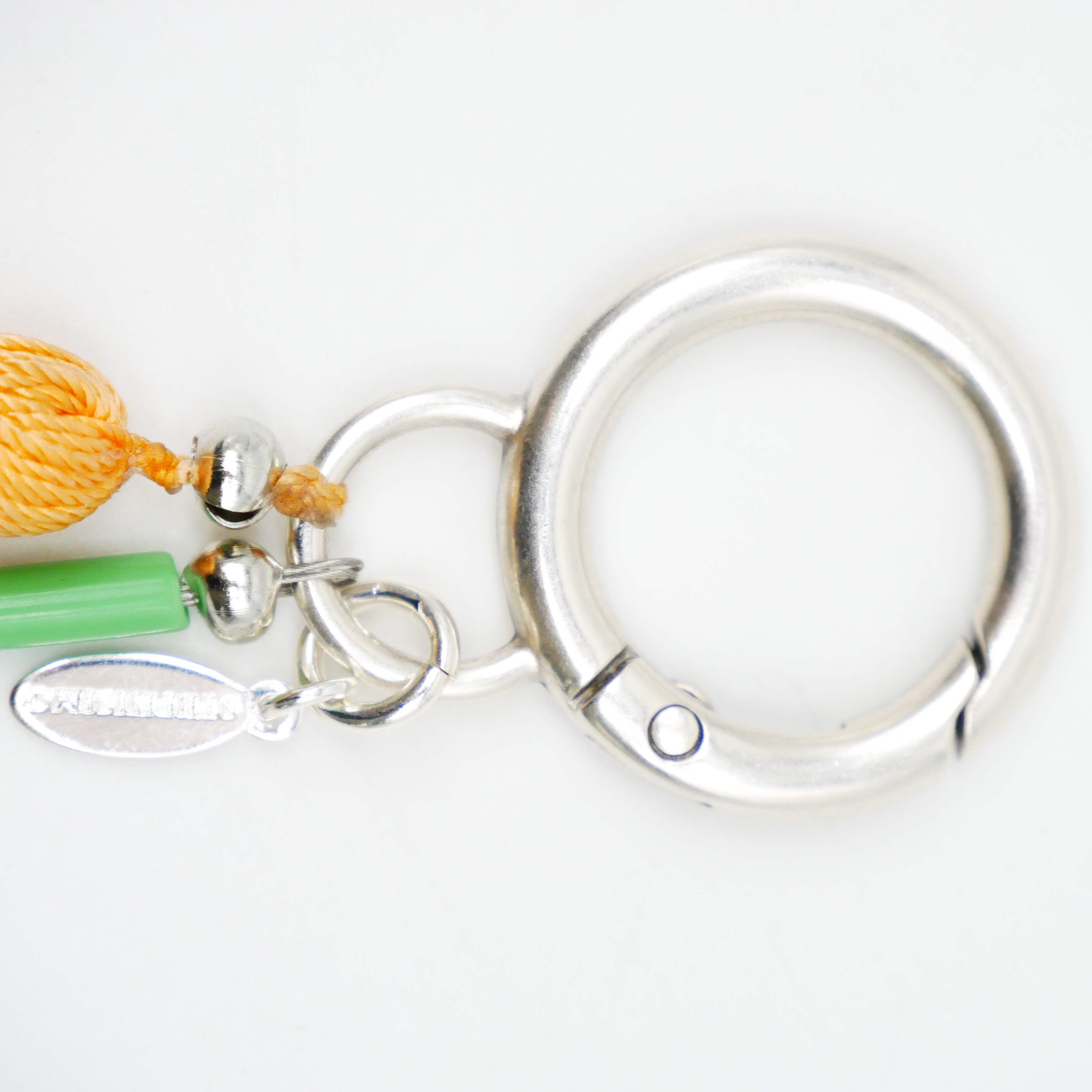 "Lucky Pendant" Anhänger, 1 Strang bunte Muschelperlen, Glasperle und große Quaste "Lucky Pendant" Anhänger, 1 Strang bunte Muschelperlen, Glasperle und große Quaste