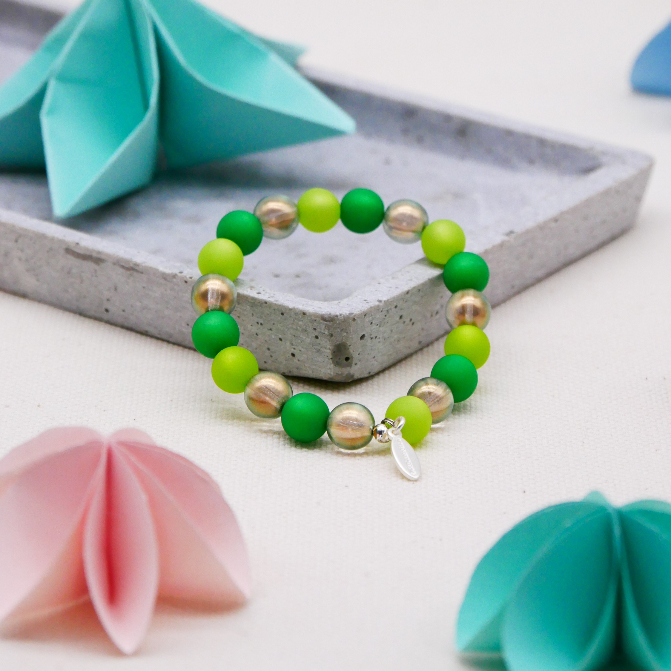  Color Explosion, Armband auf Gummi Ø 8 mm, Glas- und Polaris Perlen, Uranus grün