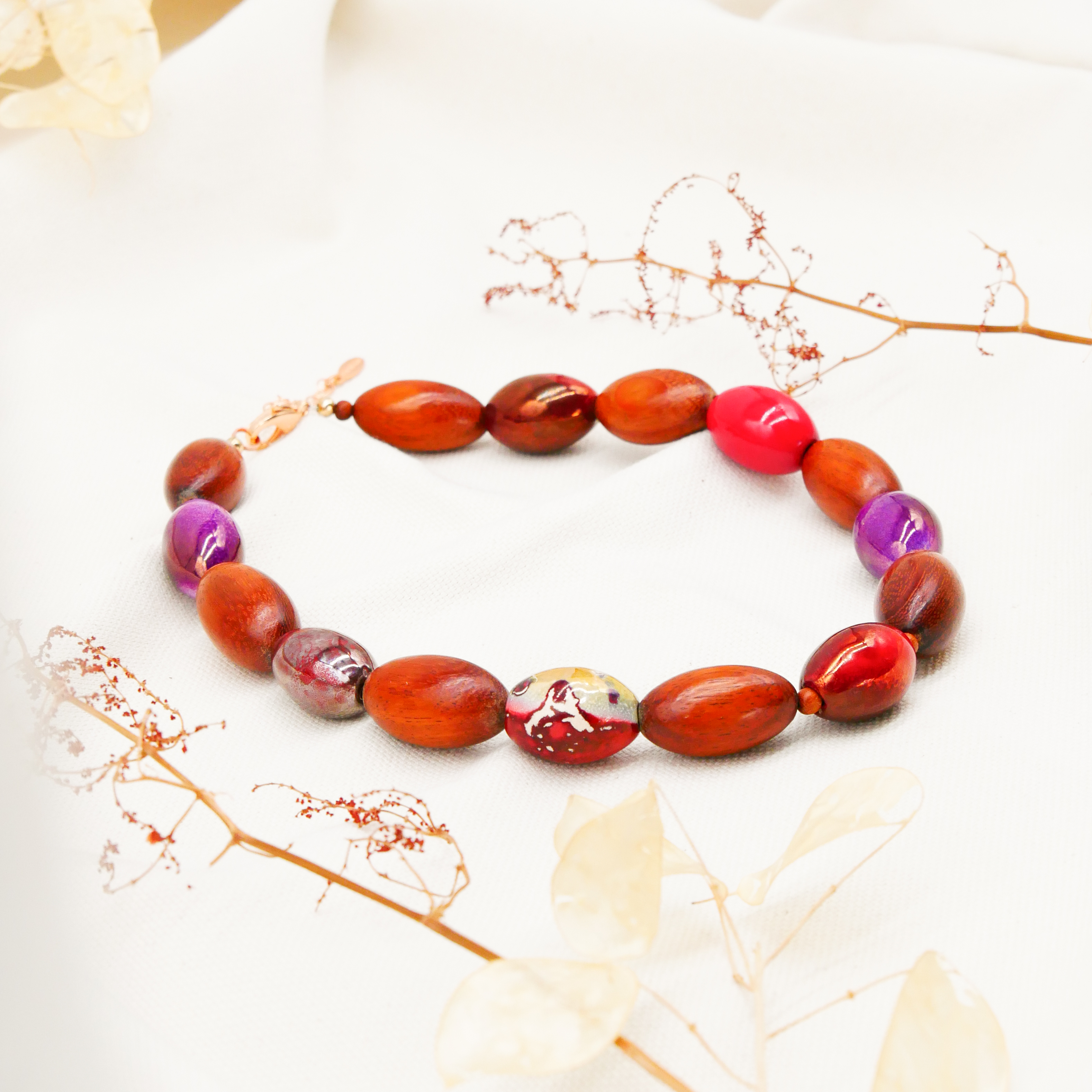 "Woodland", Kette "Olive", Bayong Holzolive und Keramik Oliven, rote Töne "Woodland", Kette "Olive", Bayong Holzolive und Keramik Oliven, rote Töne