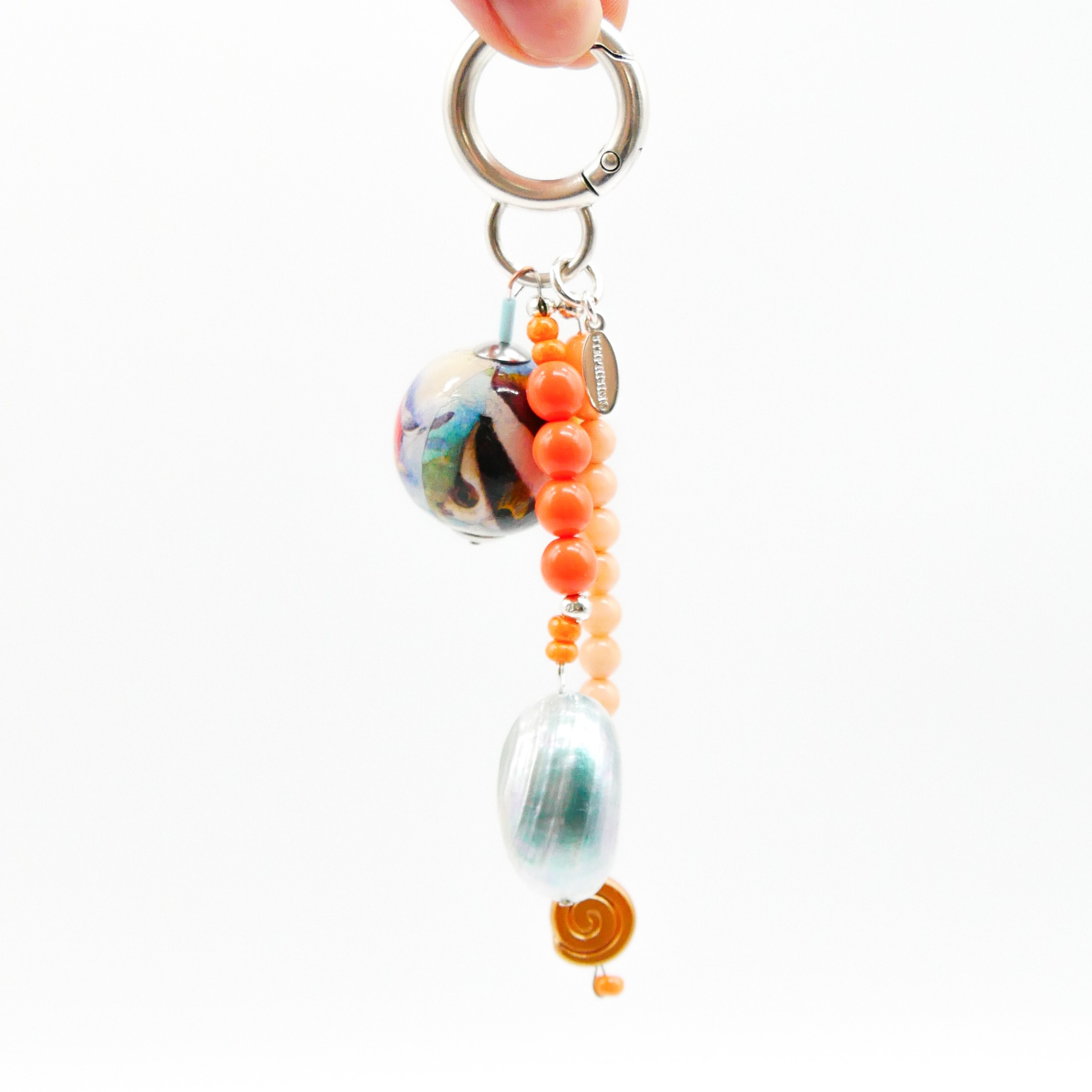 "Lucky Pendant" Anhänger, 2 Stränge Glas und Papercoated Kugel Ø ca. 27 mm "Lucky Pendant" Anhänger, 2 Stränge Glas und Papercoated Kugel Ø ca. 27 mm
