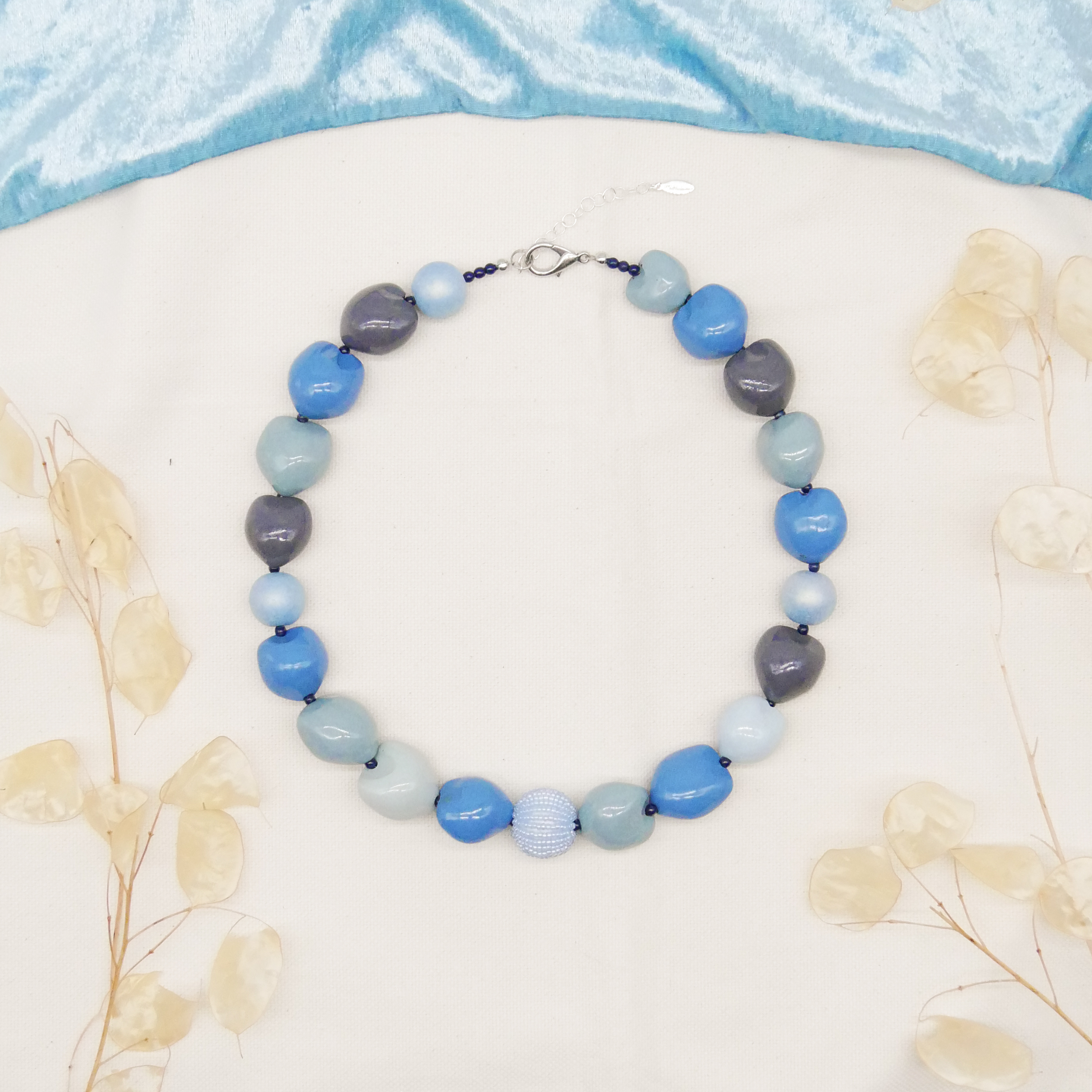  "Summer Feeling" Kette ca. 60 cm, Lumba Samen, Glasperlen, blue petrol