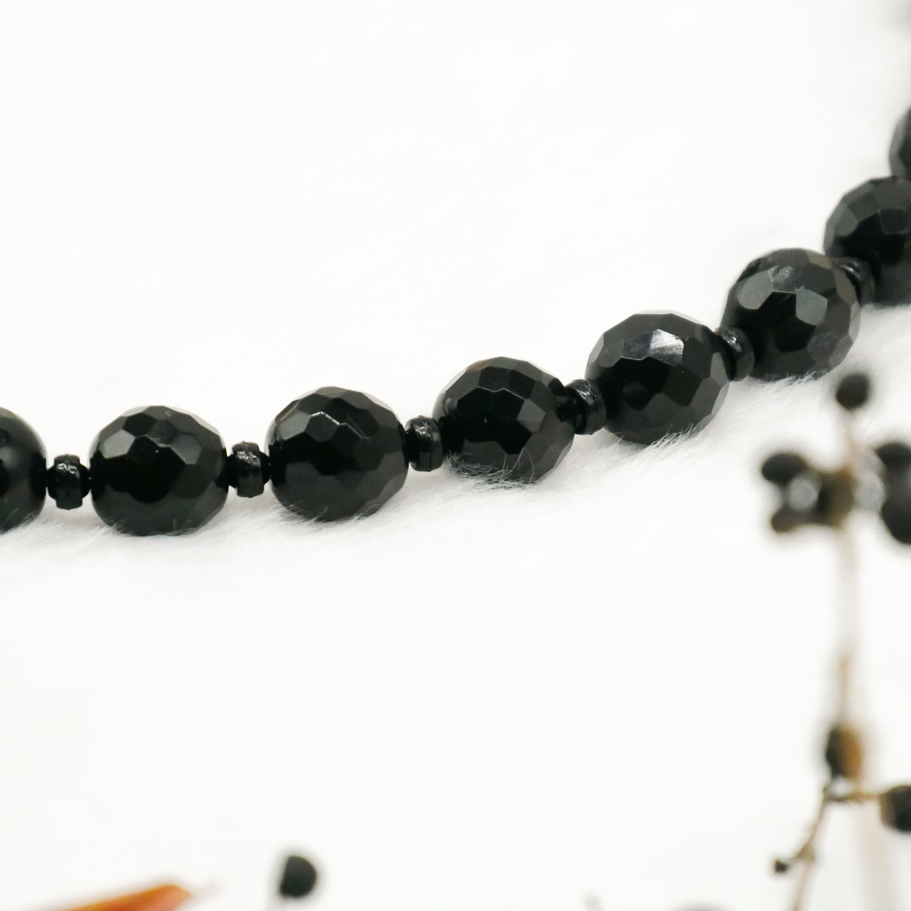  "Jet Schmuck" Kette ca. 55 cm schwarze facettierte Glasperlen Ø 12 mm mit Verlauf