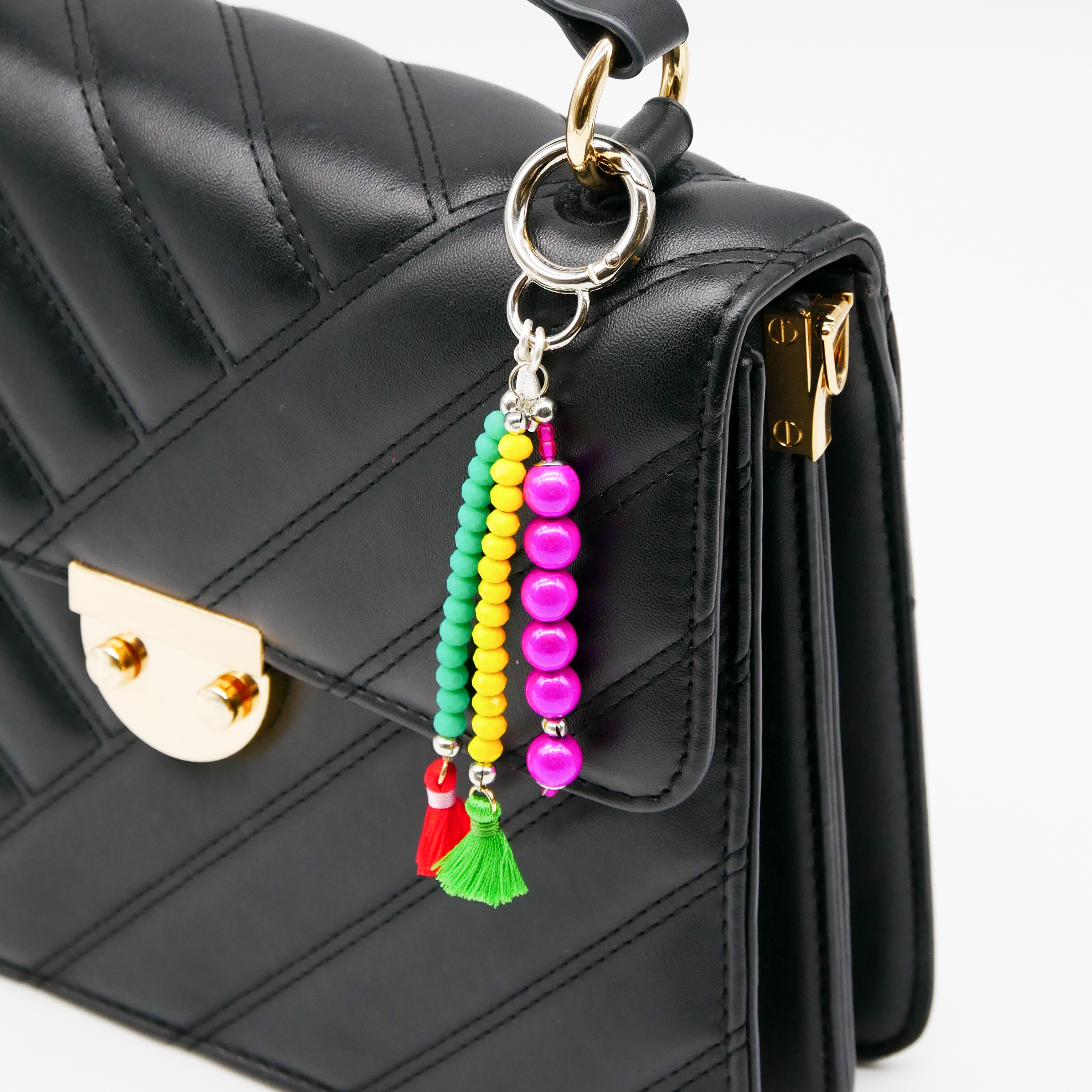 "Lucky Pendant" Anhänger, 3 Stränge Glas- und Miracleperlen, Quasten 