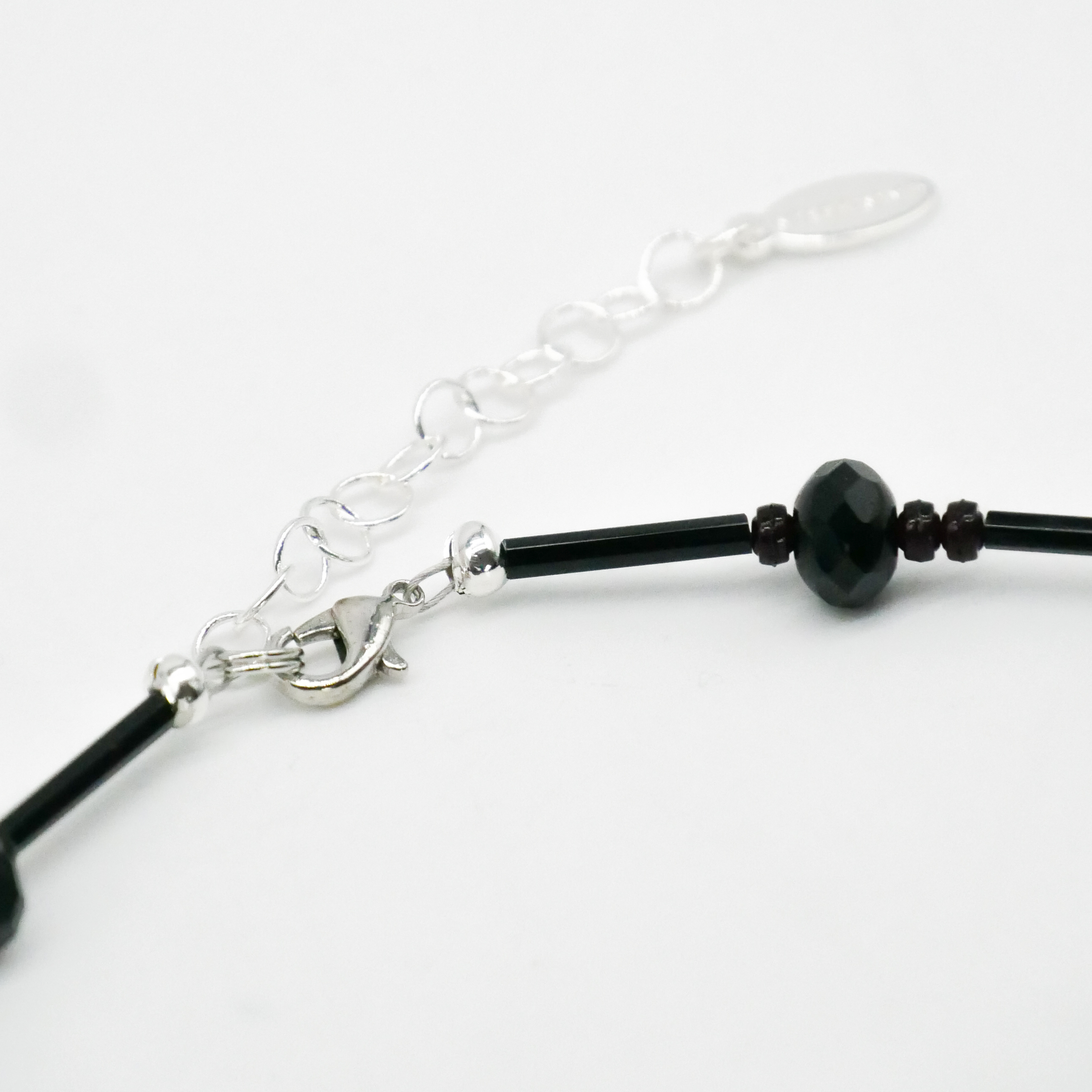 "Jet Schmuck" Kette ca. 48 cm schwarze Glasperlen, verschiedene Formen