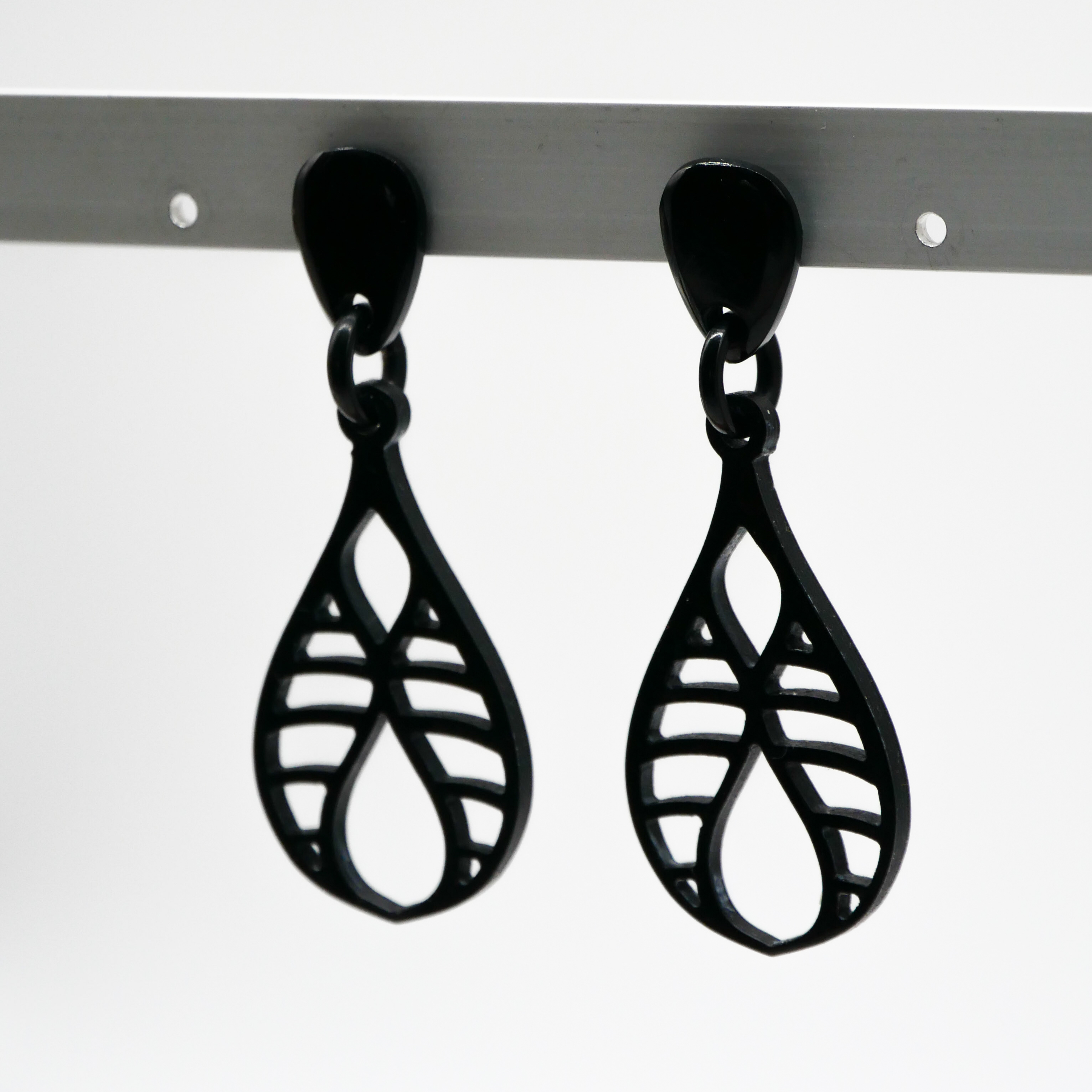  "Craft Art" Ohrring "Pendel" black Horn