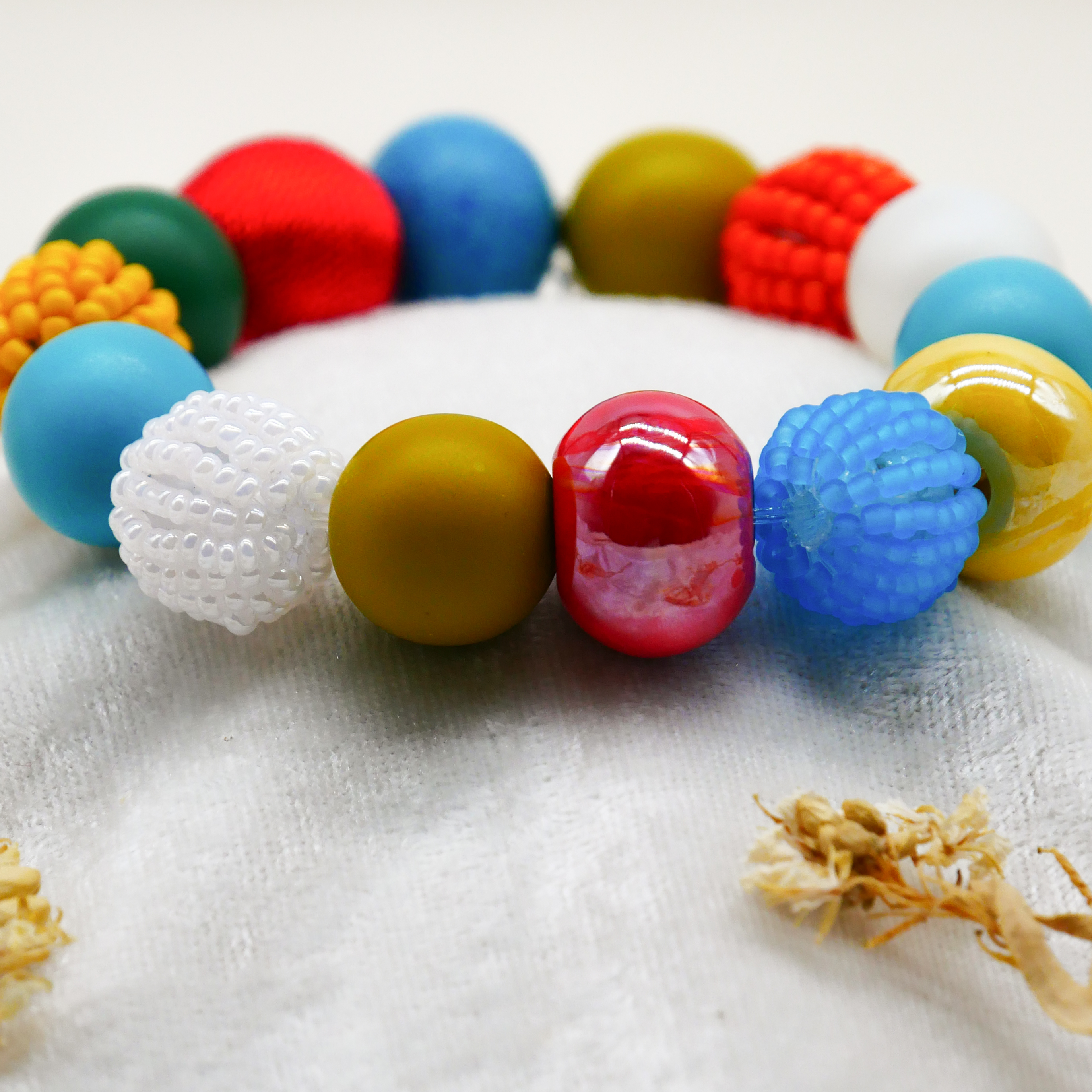  "Bollywood" Armband auf Gummi, bunt