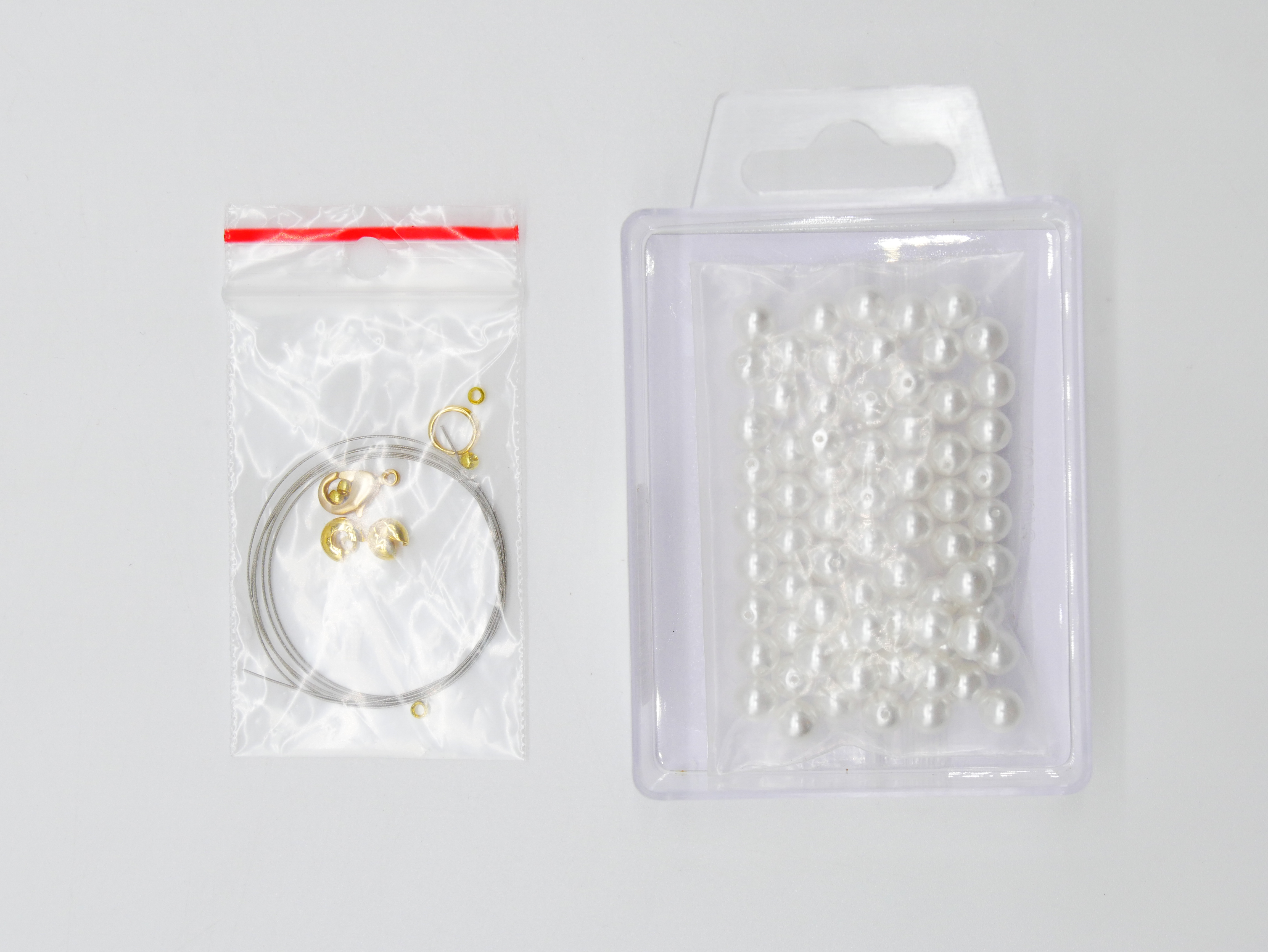 DIY kleine Schmuckbox, Kette Ewige Liebe Glasperlen ø 6 mm, Verschluss vergoldet DIY kleine Schmuckbox, Kette Ewige Liebe Glasperlen ø 6 mm, Verschluss vergoldet