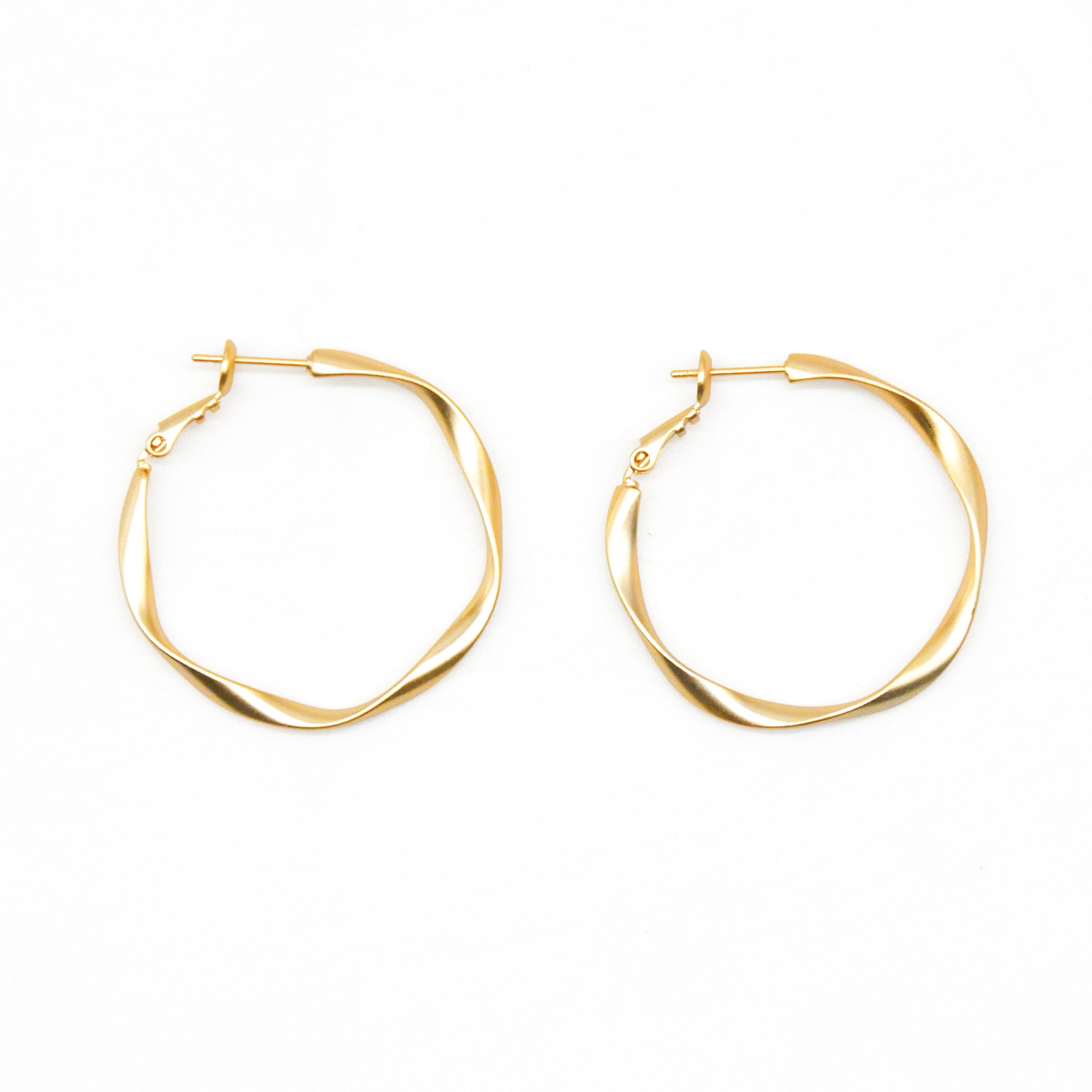 "Charm" Ohrstecker, offene Creole, vergoldet