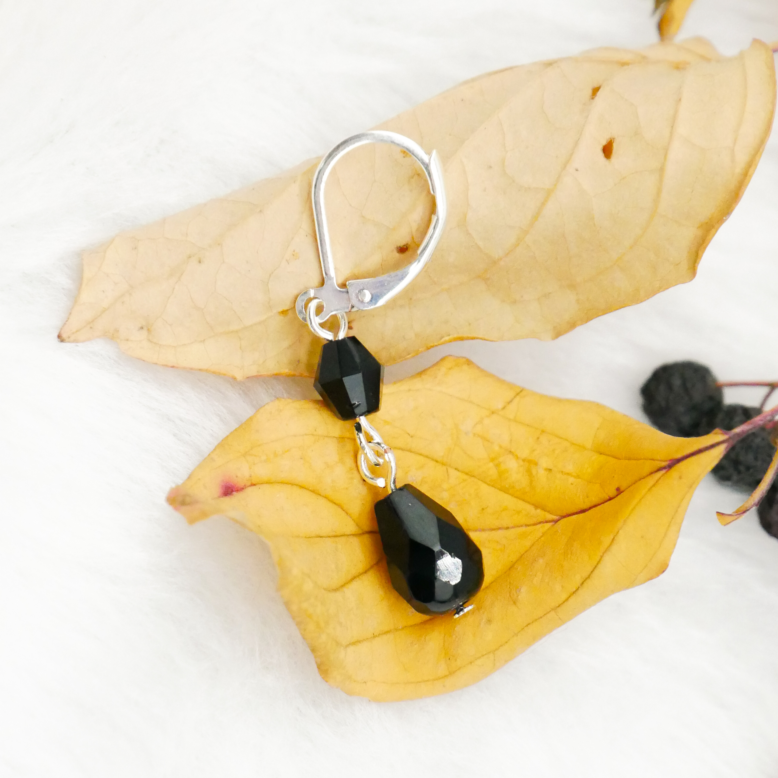  "Jet Schmuck" Ohrhänger "Tropfen", schwarze Glasperlen 