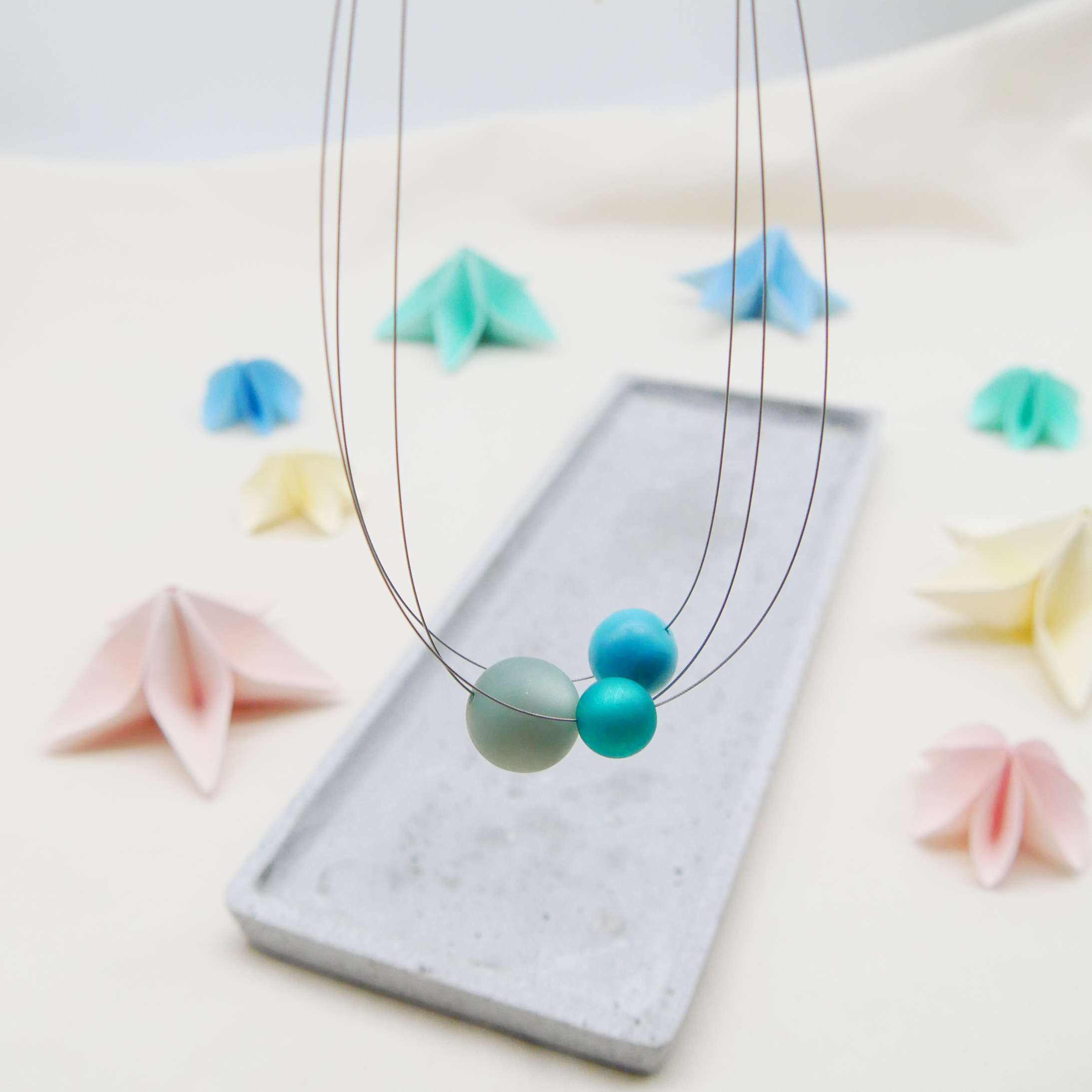  Color Explosion, kurze 3-Strang Kette "Planet" - Neptun türkis