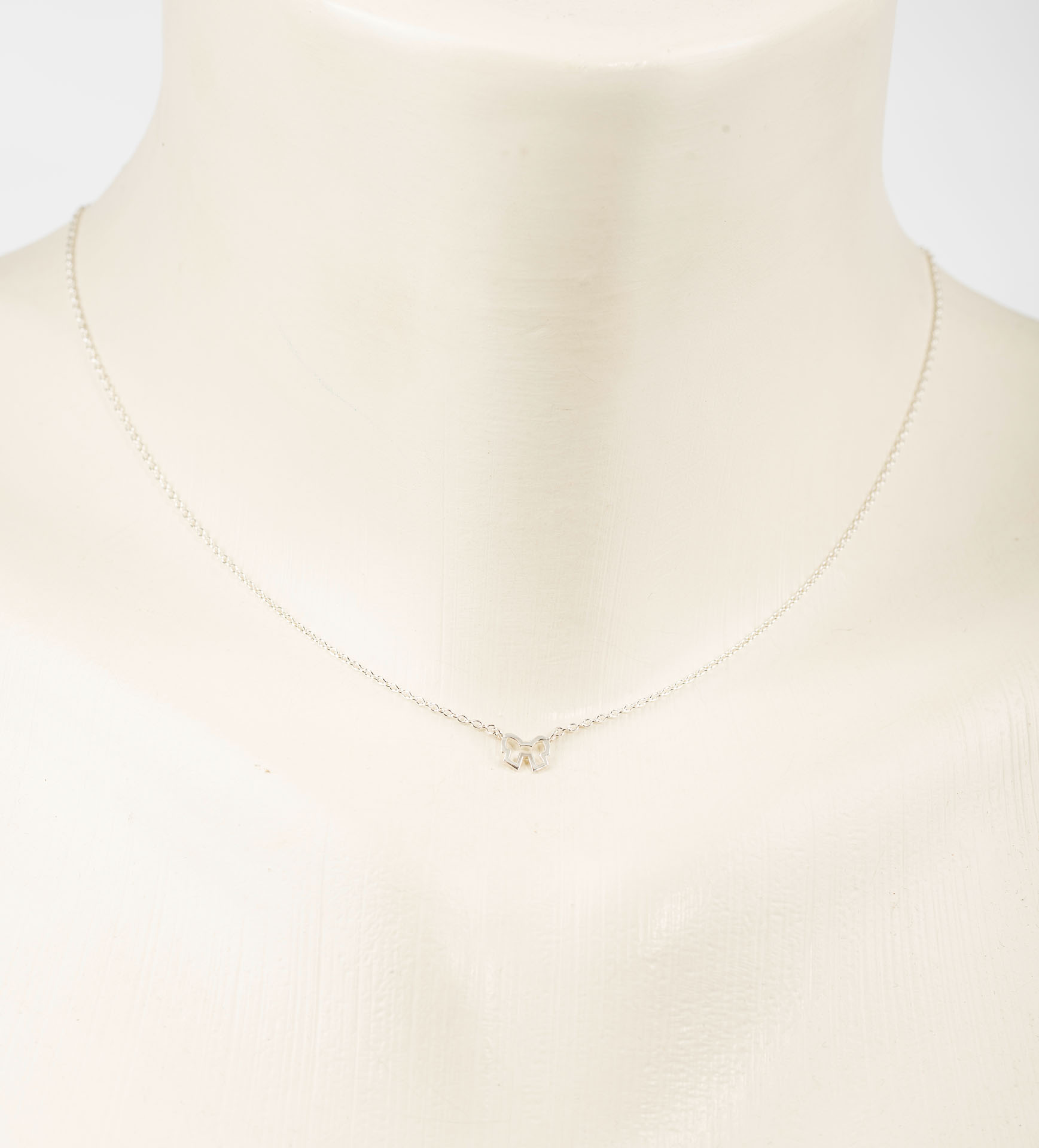 "925 sterling-silver" short necklace, small bow