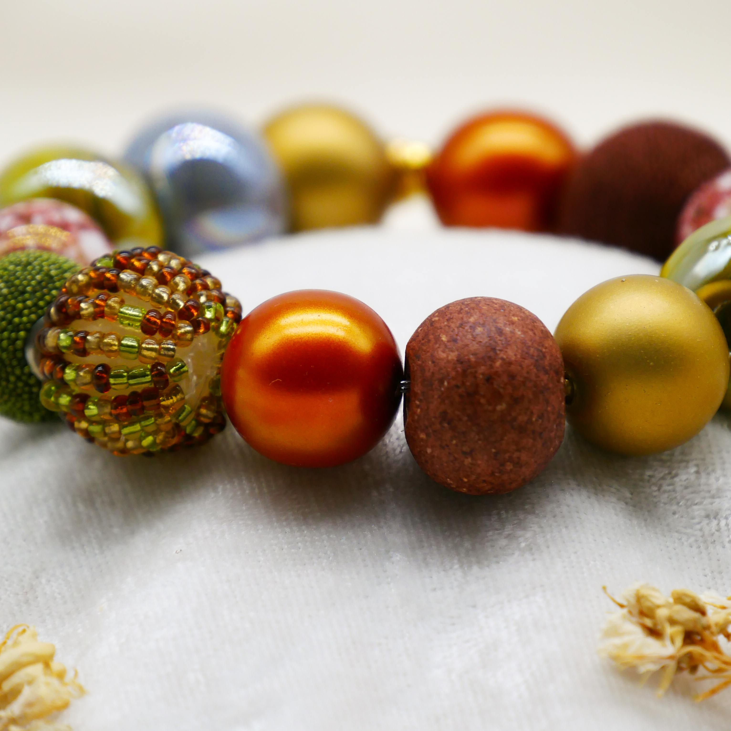  "Bollywood" Armband auf Gummi, nativ