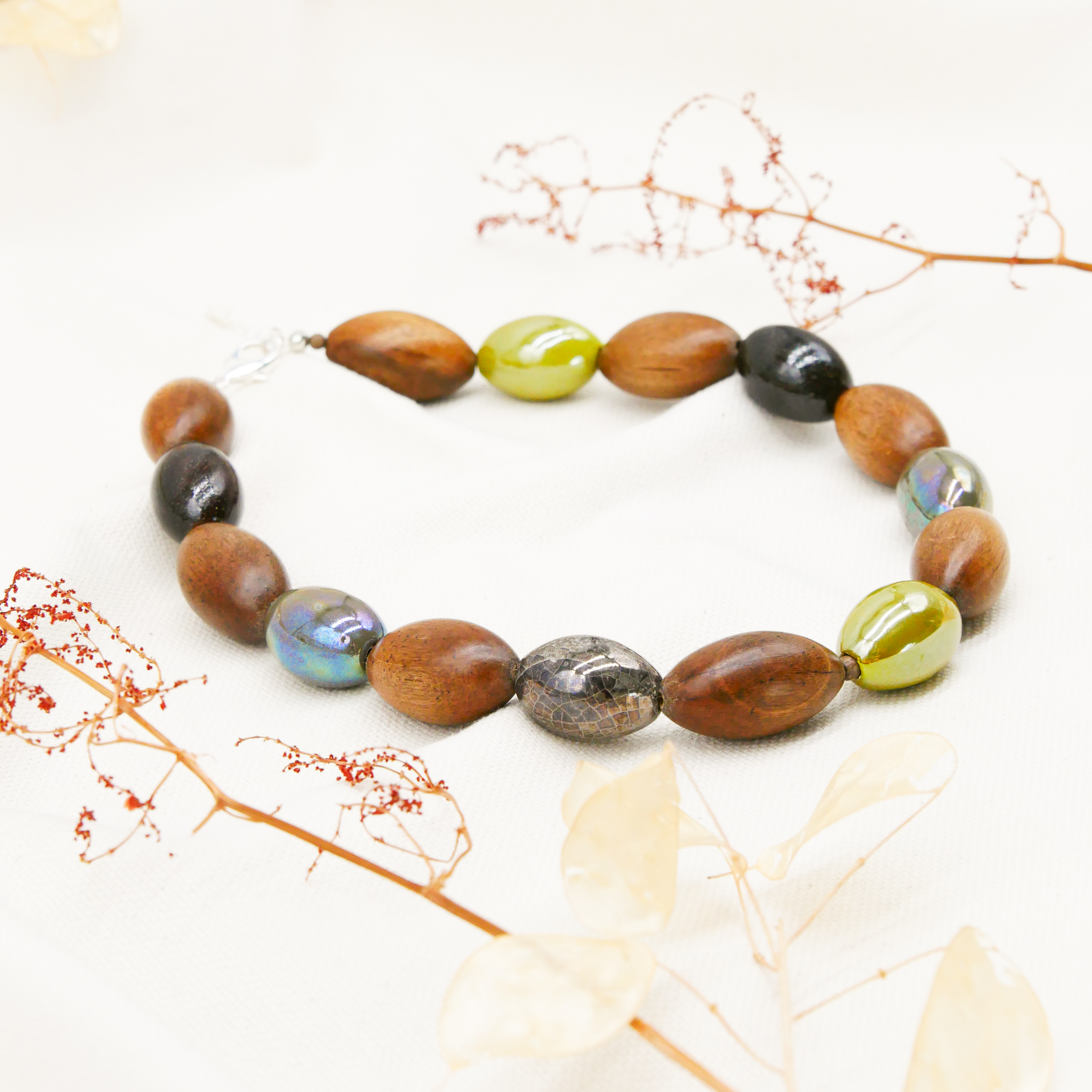 "Woodland", Kette "Olive", Greywood Holzolive und Keramik Oliven, graue und grüne Töne "Woodland", Kette "Olive", Greywood Holzolive und Keramik Oliven, graue und grüne Töne