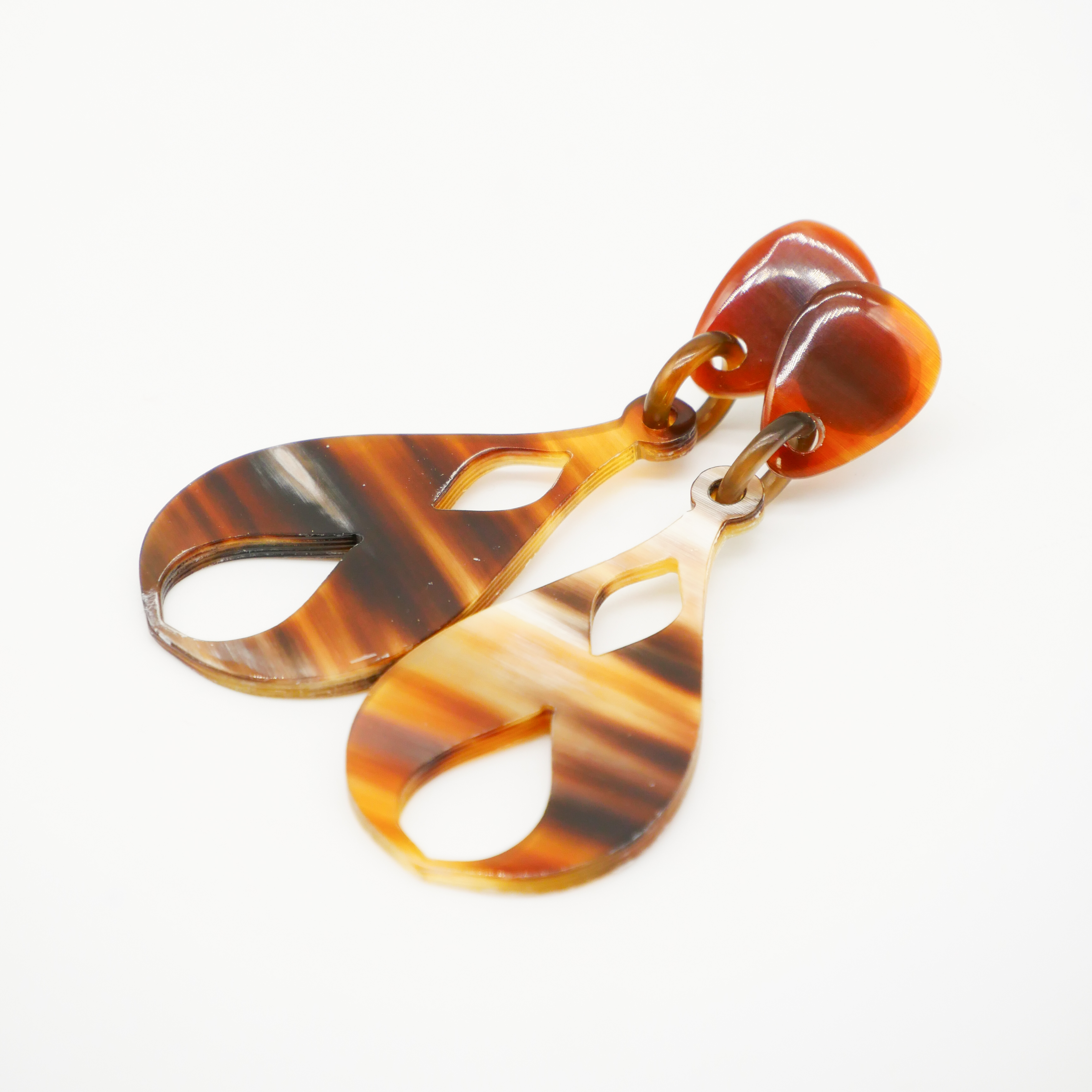 "Craft Art", Ohrring "Pendel" braunes afrikanisches Horn "Craft Art", Ohrring "Pendel" braunes afrikanisches Horn