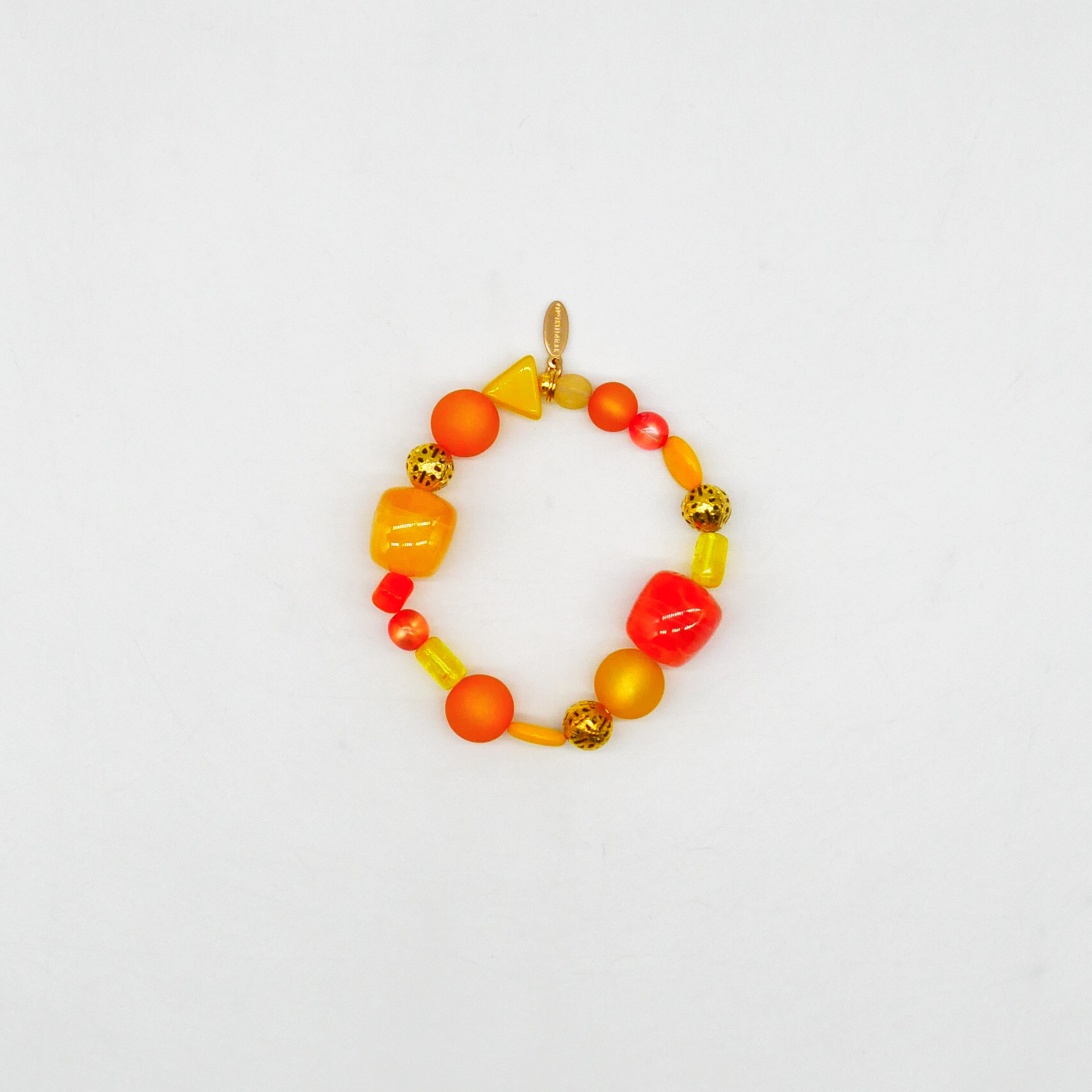 "Summer Feeling", Armband aus verschiedenen Formen, Glas- und Resin Perlen, gelb-orange