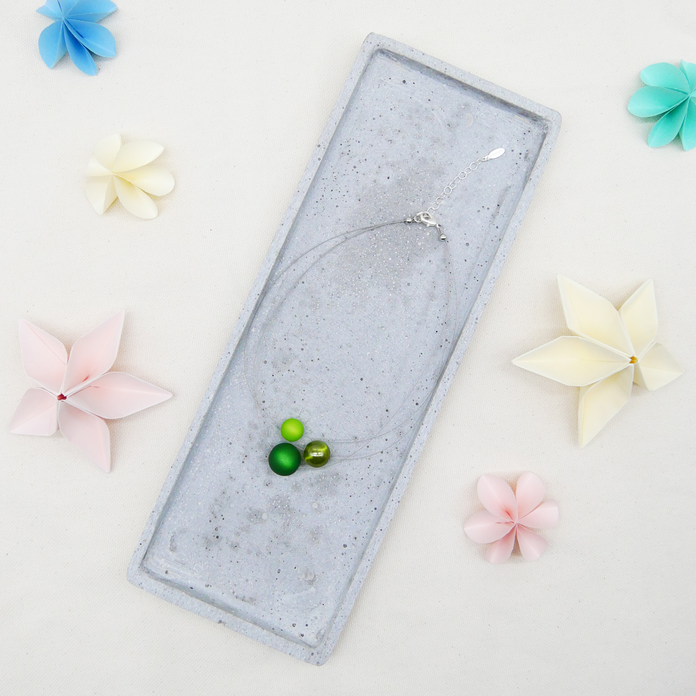  Color Explosion, kurze 3-Strang Kette "Planet" - Uranus grün