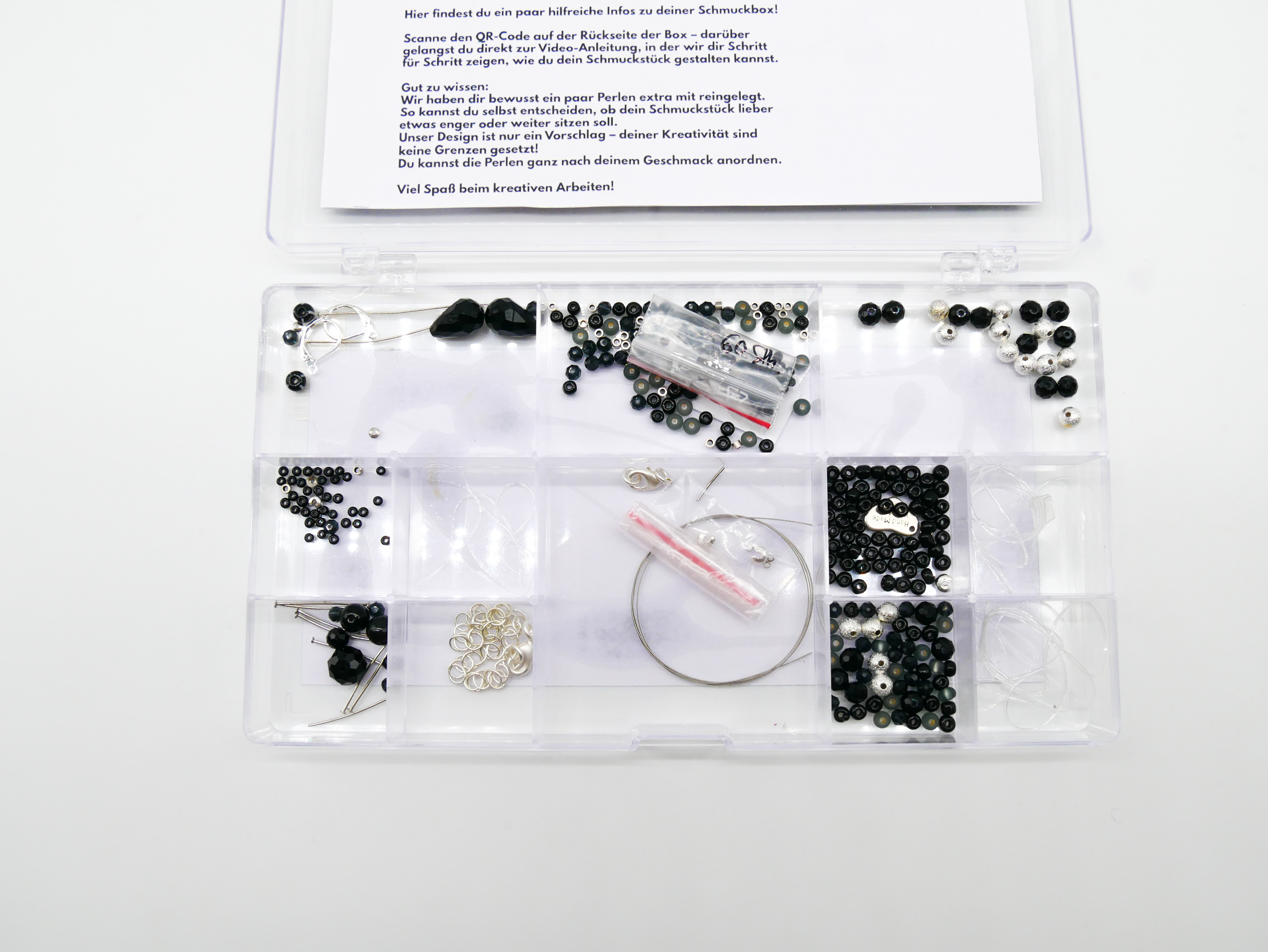 DIY Schmuckbox, Black Beauty, 1x Ring, 1x Kette, 3x Armband, 1x Ohrring DIY Schmuckbox, Black Beauty, 1x Ring, 1x Kette, 3x Armband, 1x Ohrring