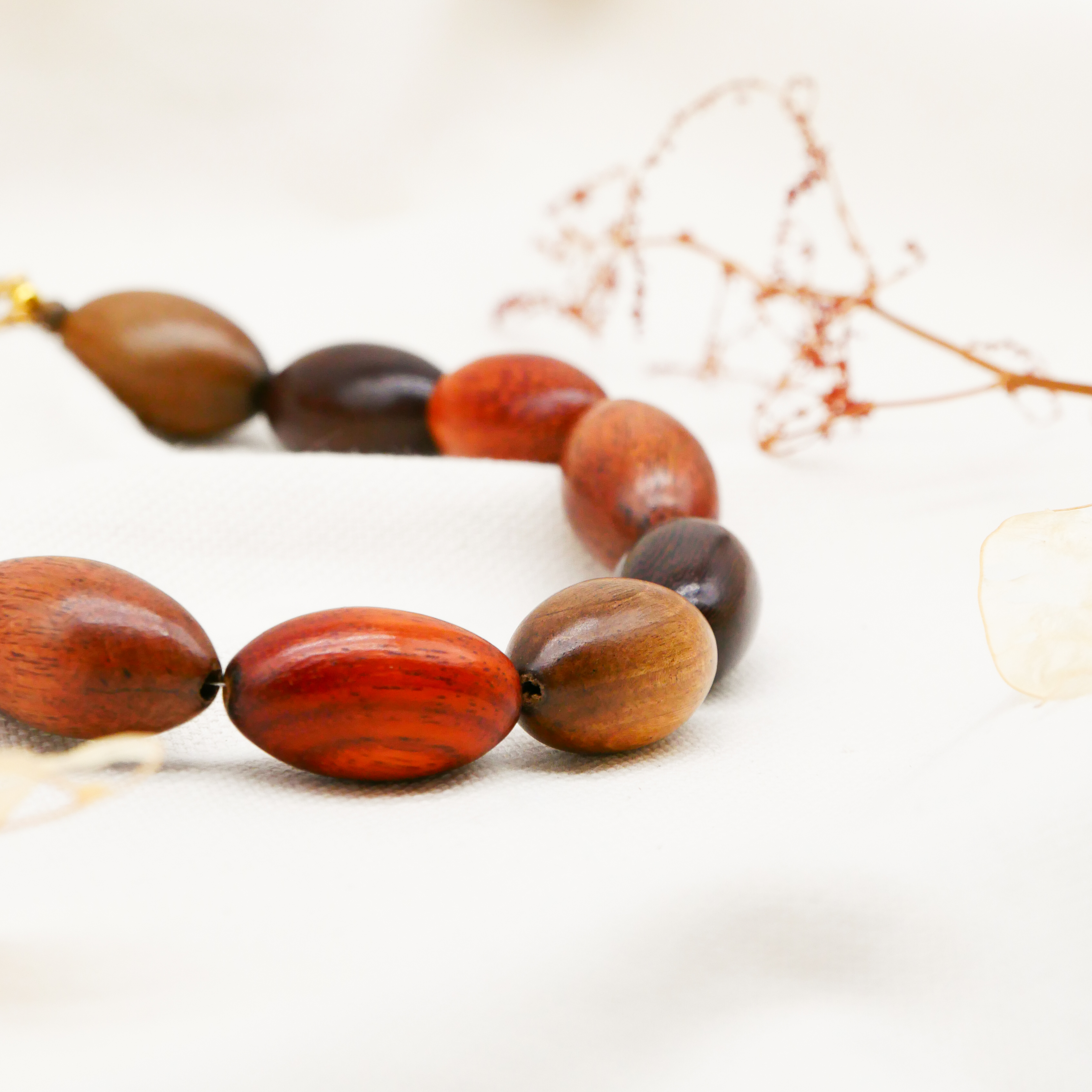 "Woodland", Kette "Olive", Holzoliven - Robles, Bayong, Greywod, Kamagong - Achat Olive "Woodland", Kette "Olive", Holzoliven - Robles, Bayong, Greywod, Kamagong - Achat Olive