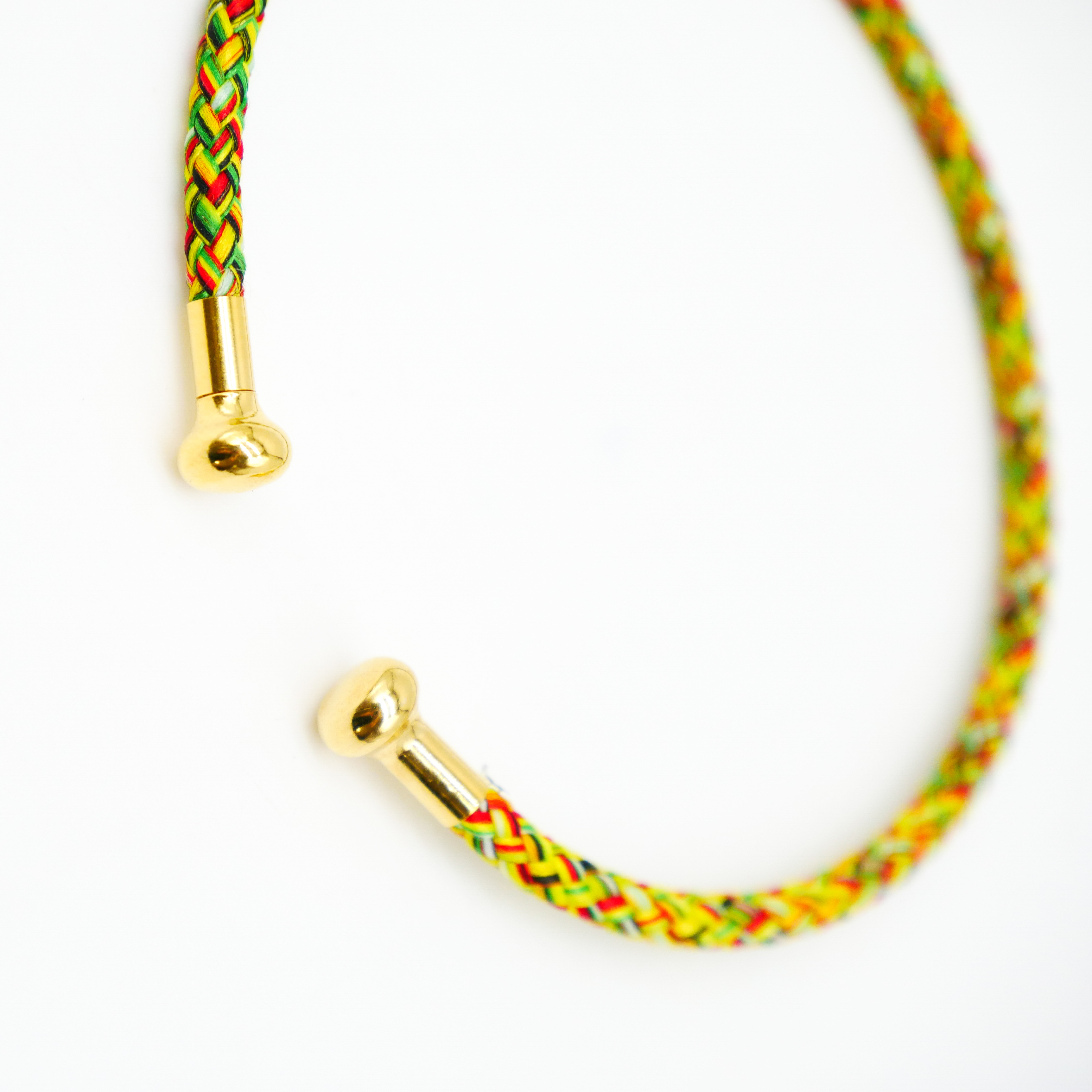 "Summer Feeling", hellgrün Armband mit abschraubbarer Endkappe gold "Summer Feeling", hellgrün Armband mit abschraubbarer Endkappe gold