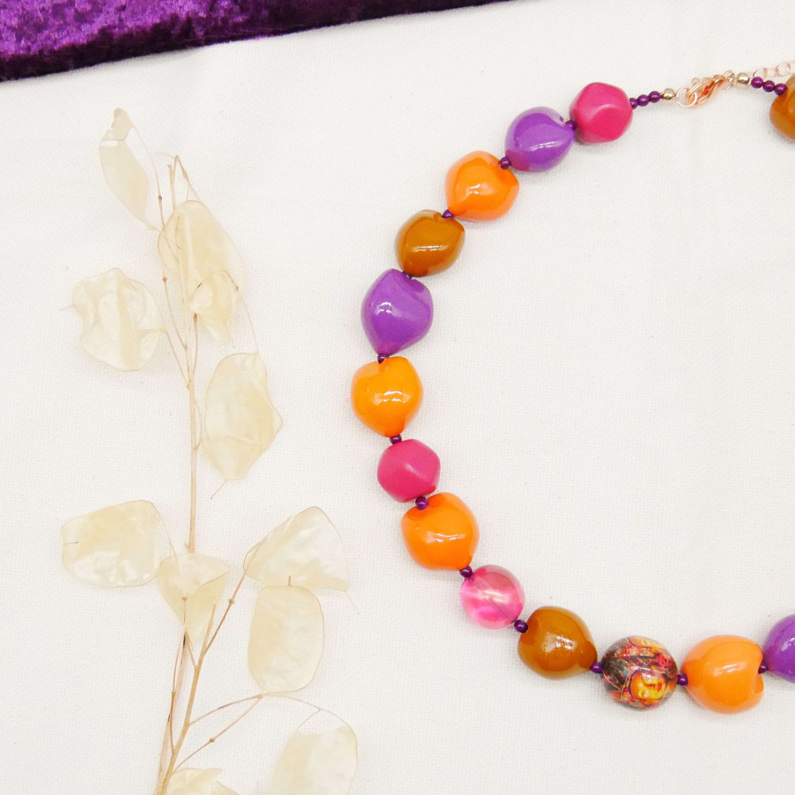  "Summer Feeling" Kette ca. 60 cm, Lumba Samen, Glasperlen, Resin Perle, blumenwiese