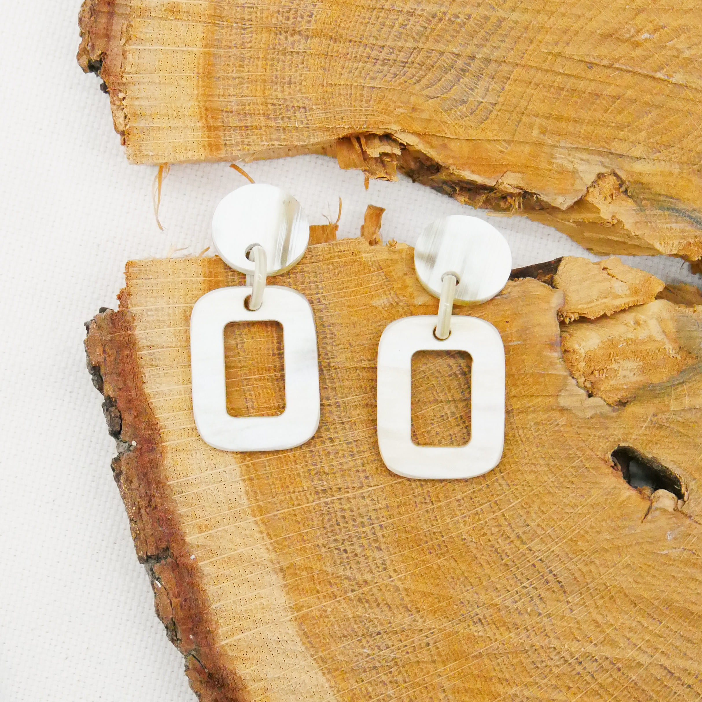  "Craft-Art", Ohrring Rechteck ca. 30 x 23 mm white Horn