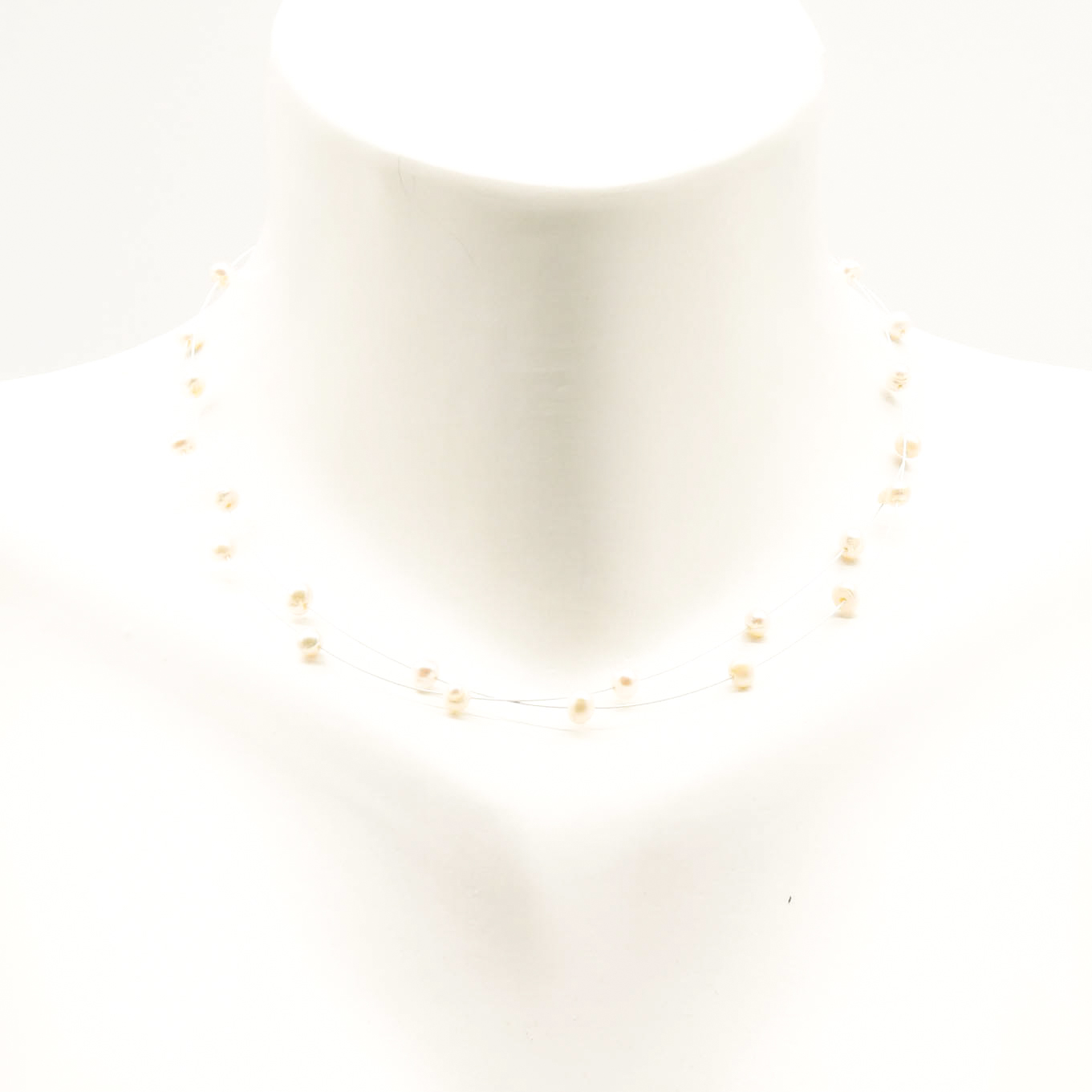 "Freshwater Pearls" kurze doppelte Kette weiße SWZ Ø ca. 5mm, silberfarben