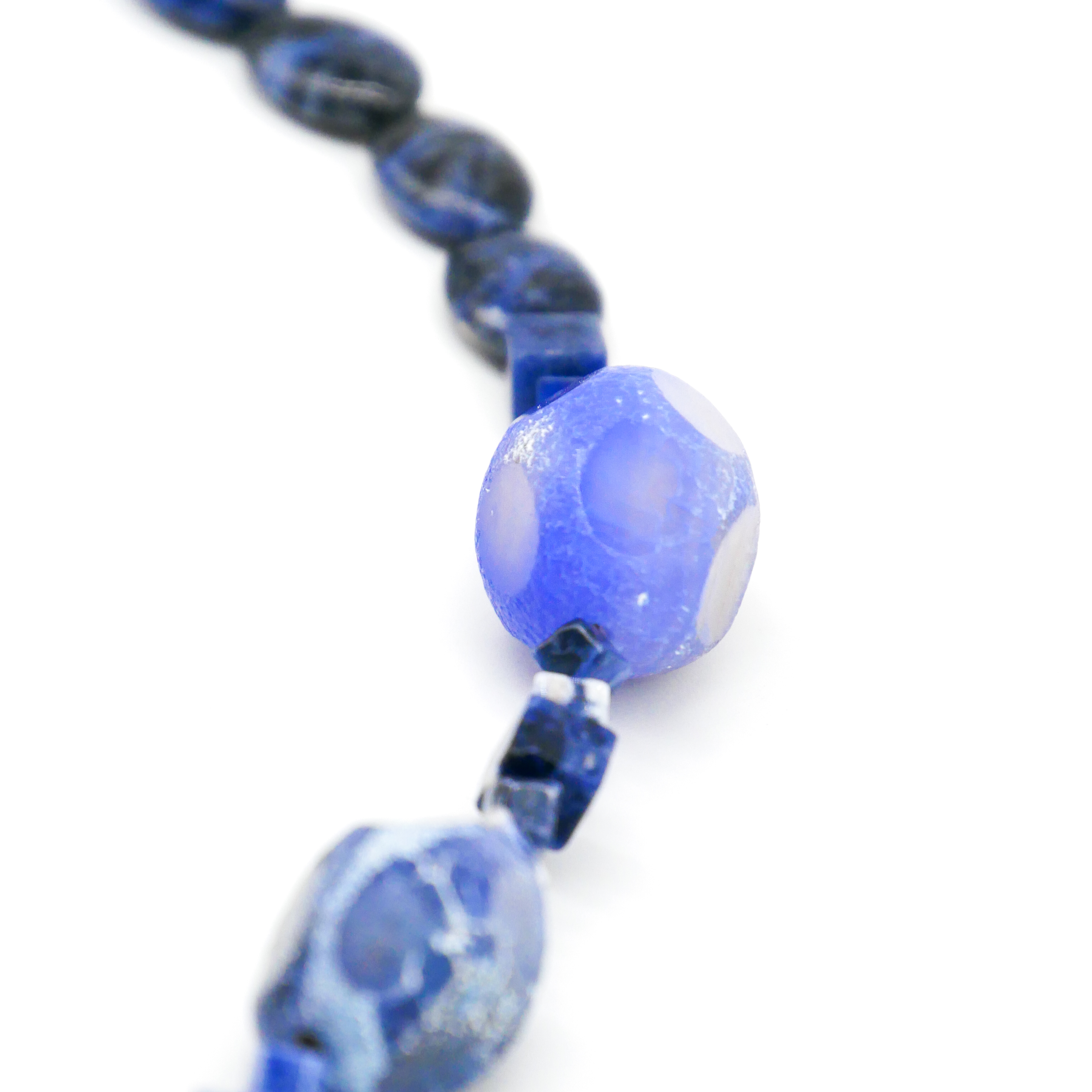  "Crystal Mountain", Kette ca. 59 cm, Sodalit und blau gefärbter Achat, Verschluss 925 Silber
