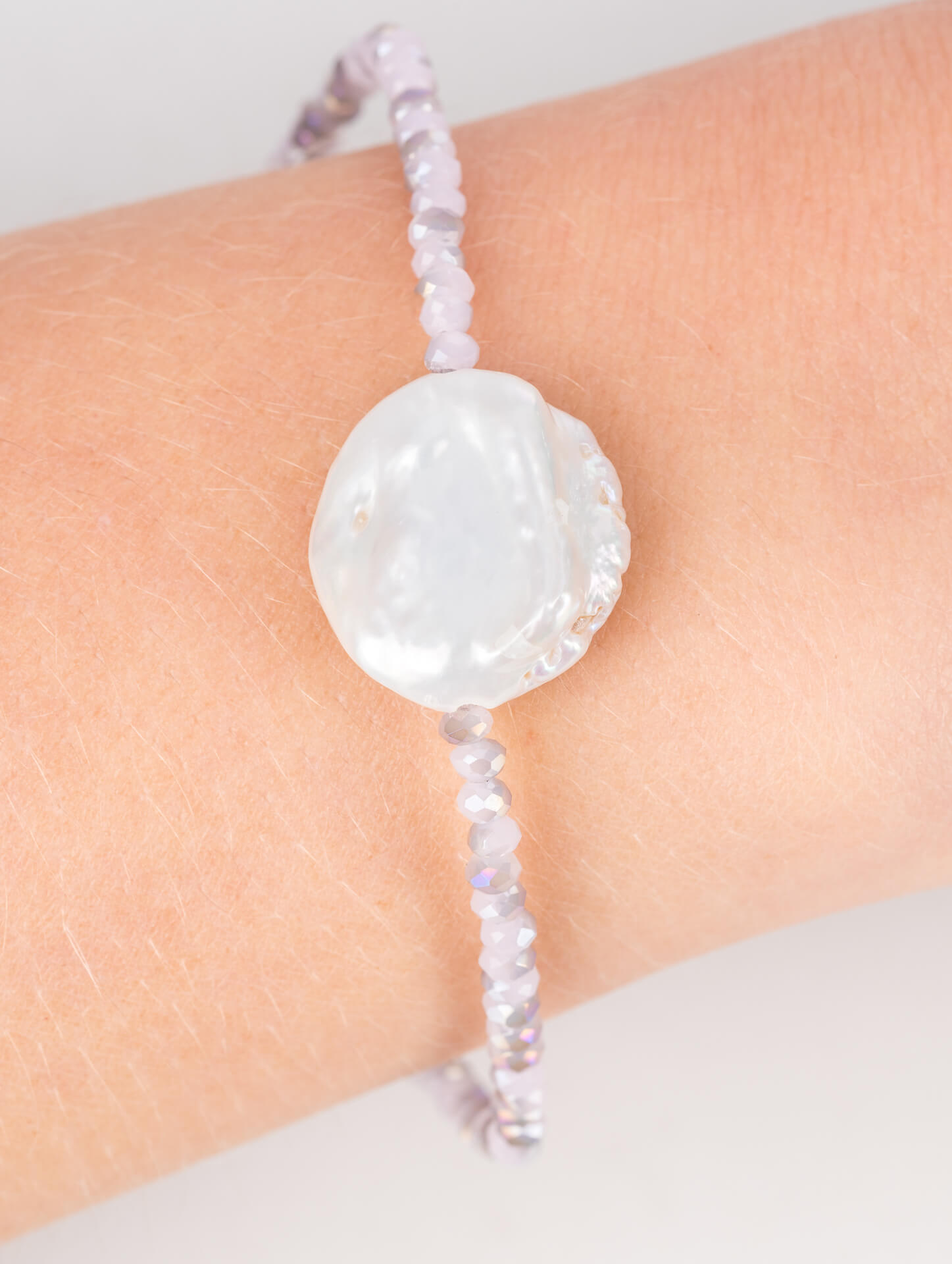"Freshwater Pearls" Armband, flache Süßwasserperle, hellviolett