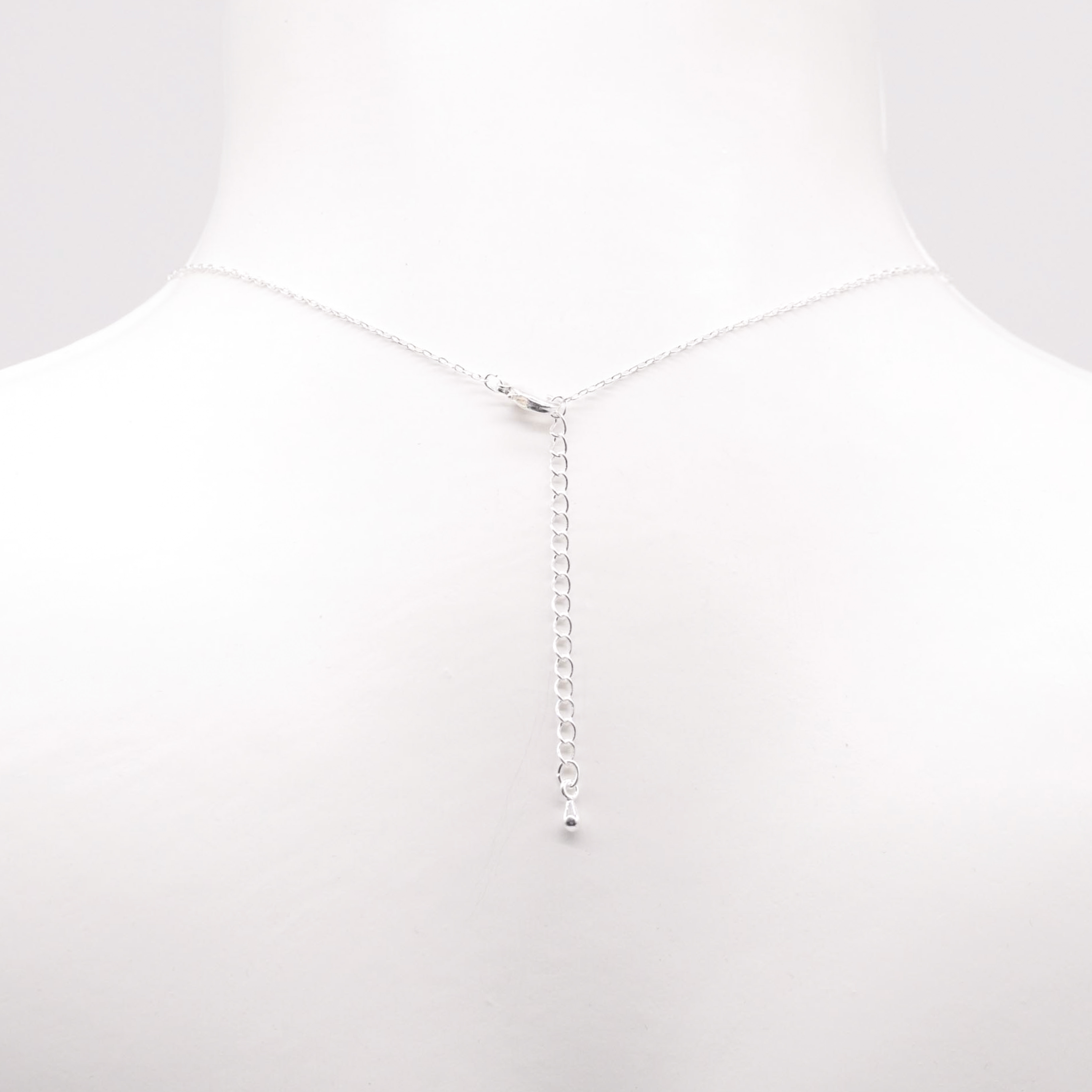 "Fine Filigré" feine kurze Y-Kette mit weißer Perle, versilbert