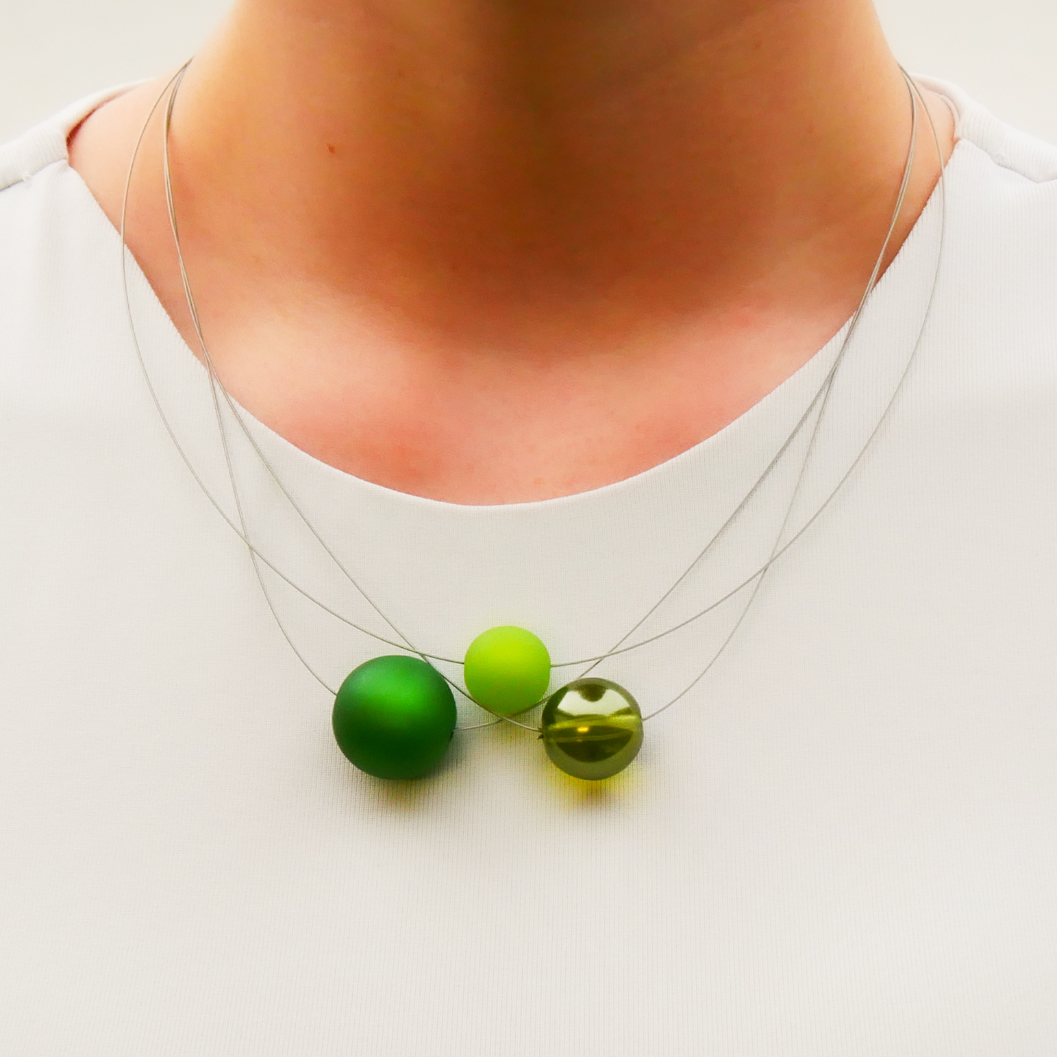  Color Explosion, kurze 3-Strang Kette "Planet" - Uranus grün