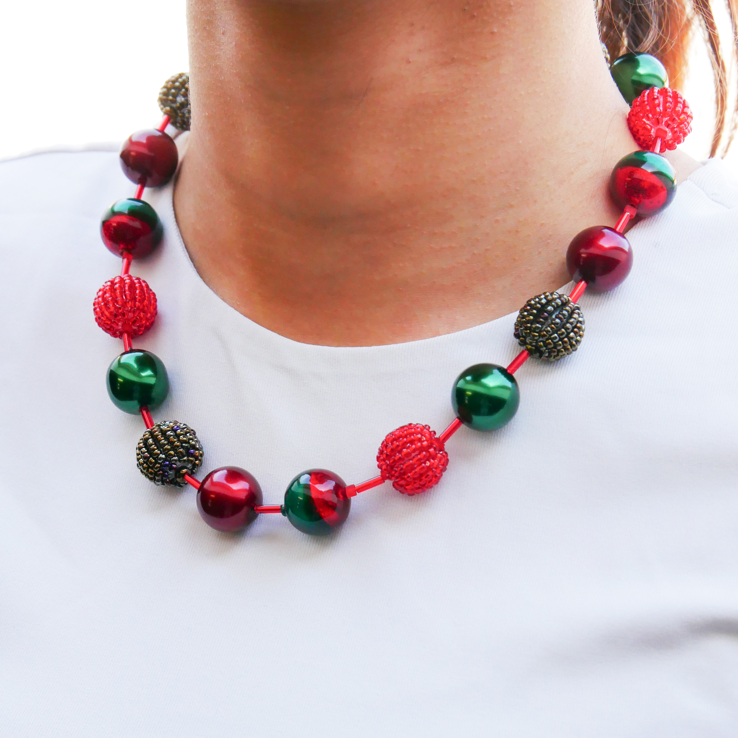  "Fine Bead Art", "Kette Christmas", Lampenperlen, Glasperlen rot-grün